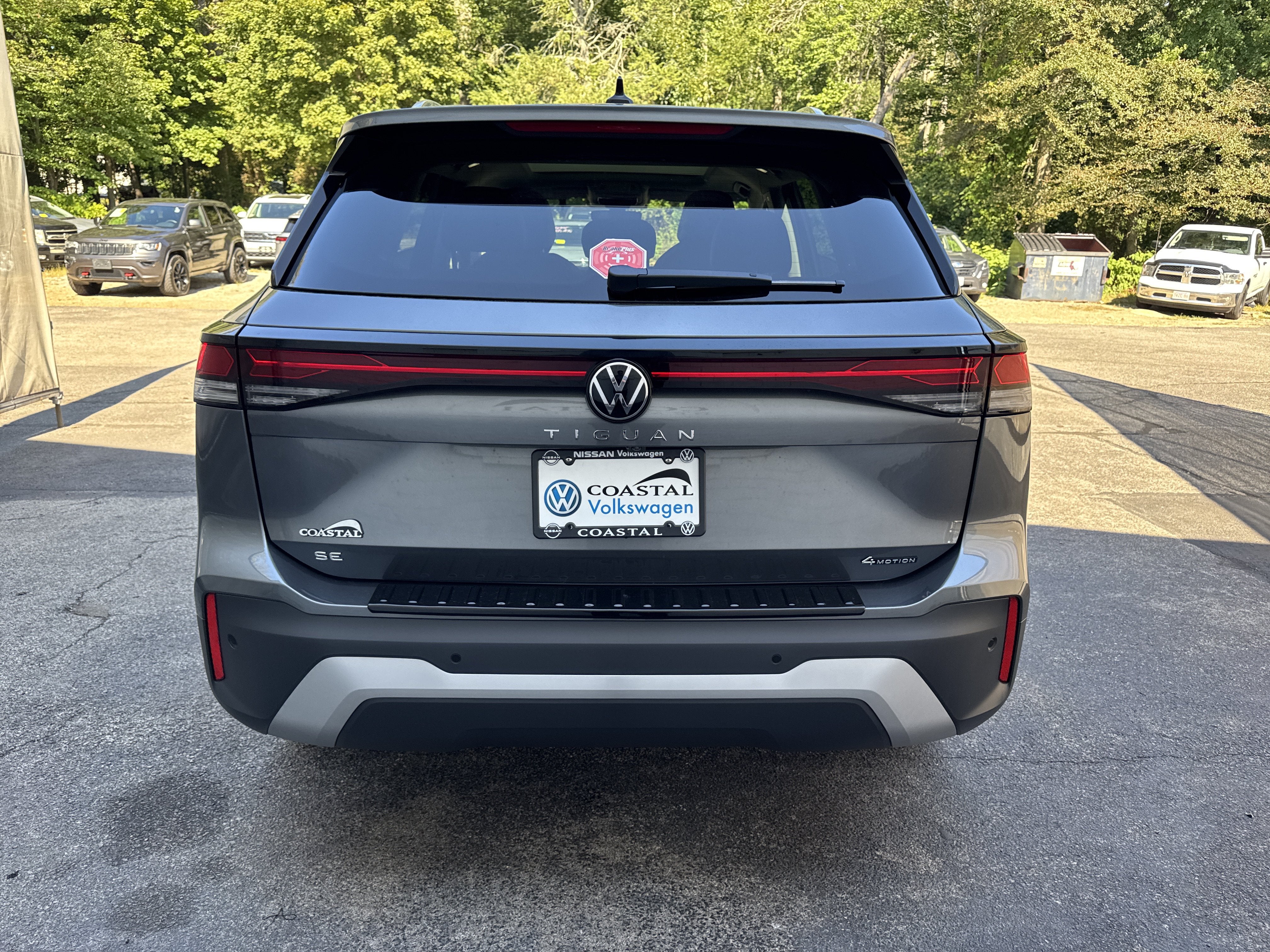 2026 Volkswagen Tiguan SE w/panoramic sunroof