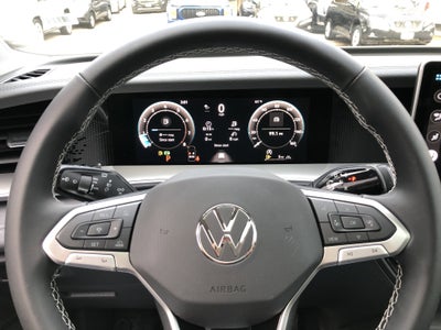 2026 Volkswagen Tiguan SE w/panoramic sunroof