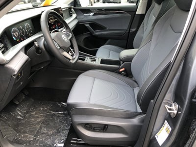 2026 Volkswagen Tiguan SE w/panoramic sunroof