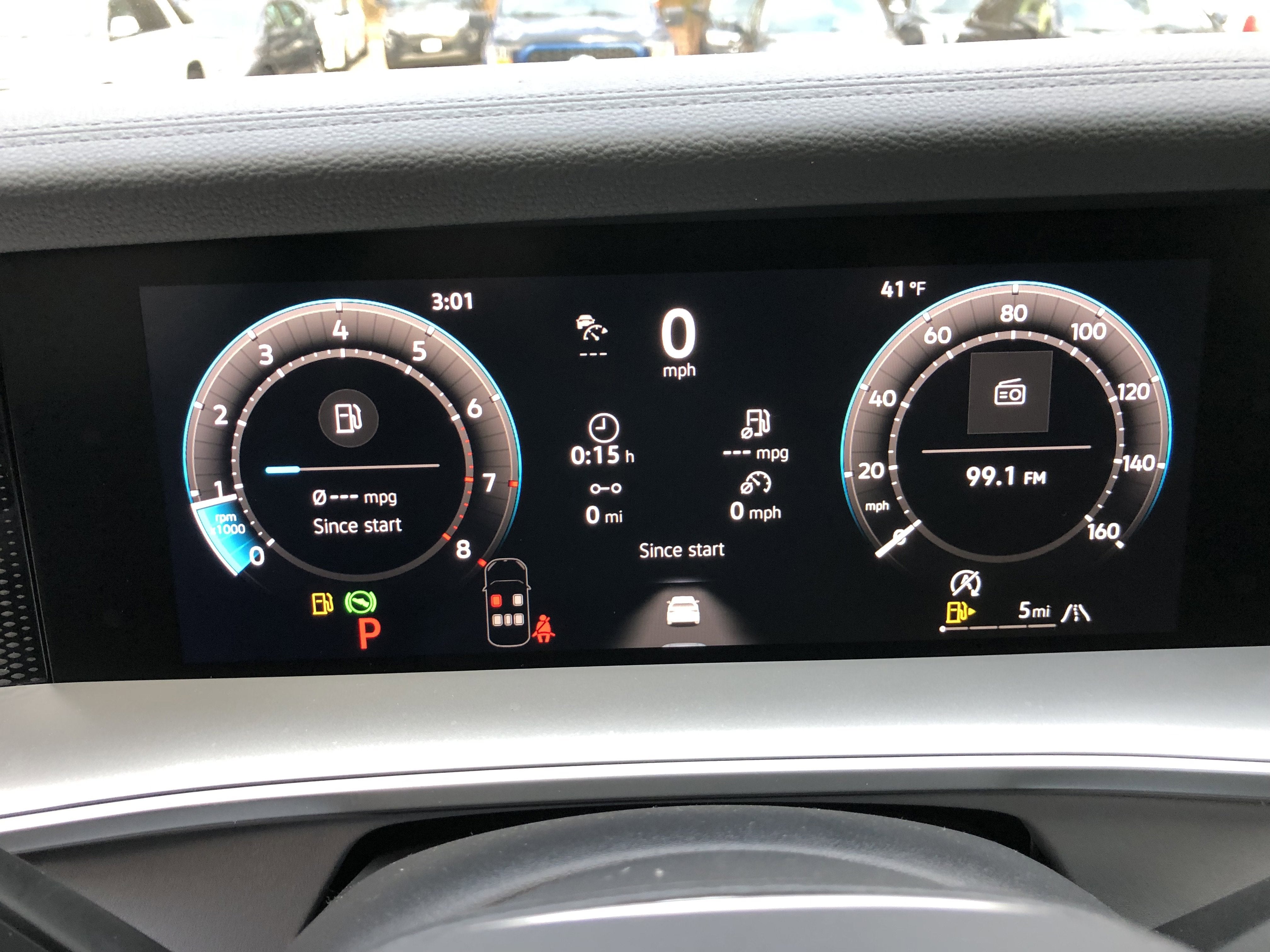 2026 Volkswagen Tiguan SE w/panoramic sunroof