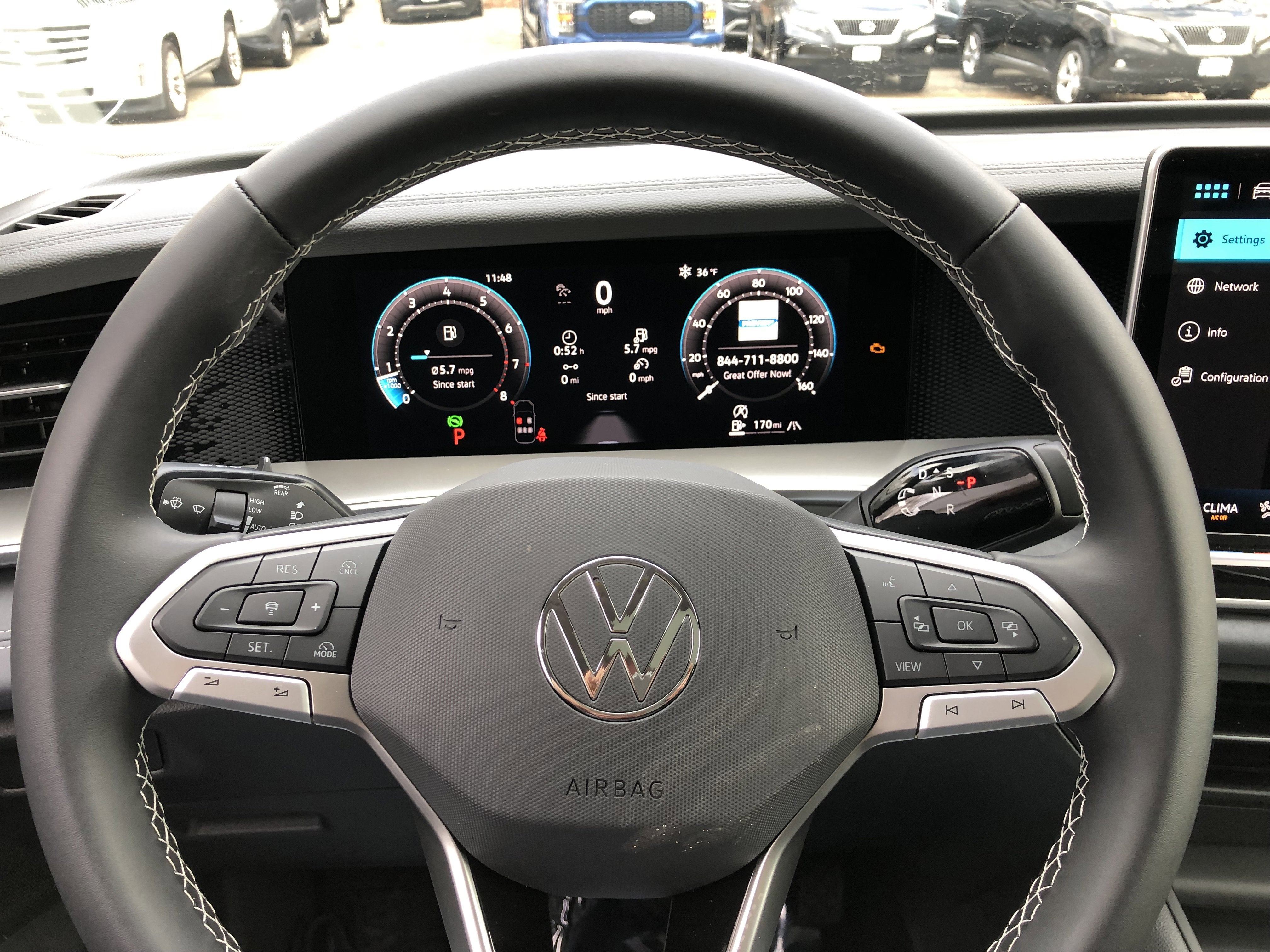 2026 Volkswagen Tiguan SE w/panoramic sunroof