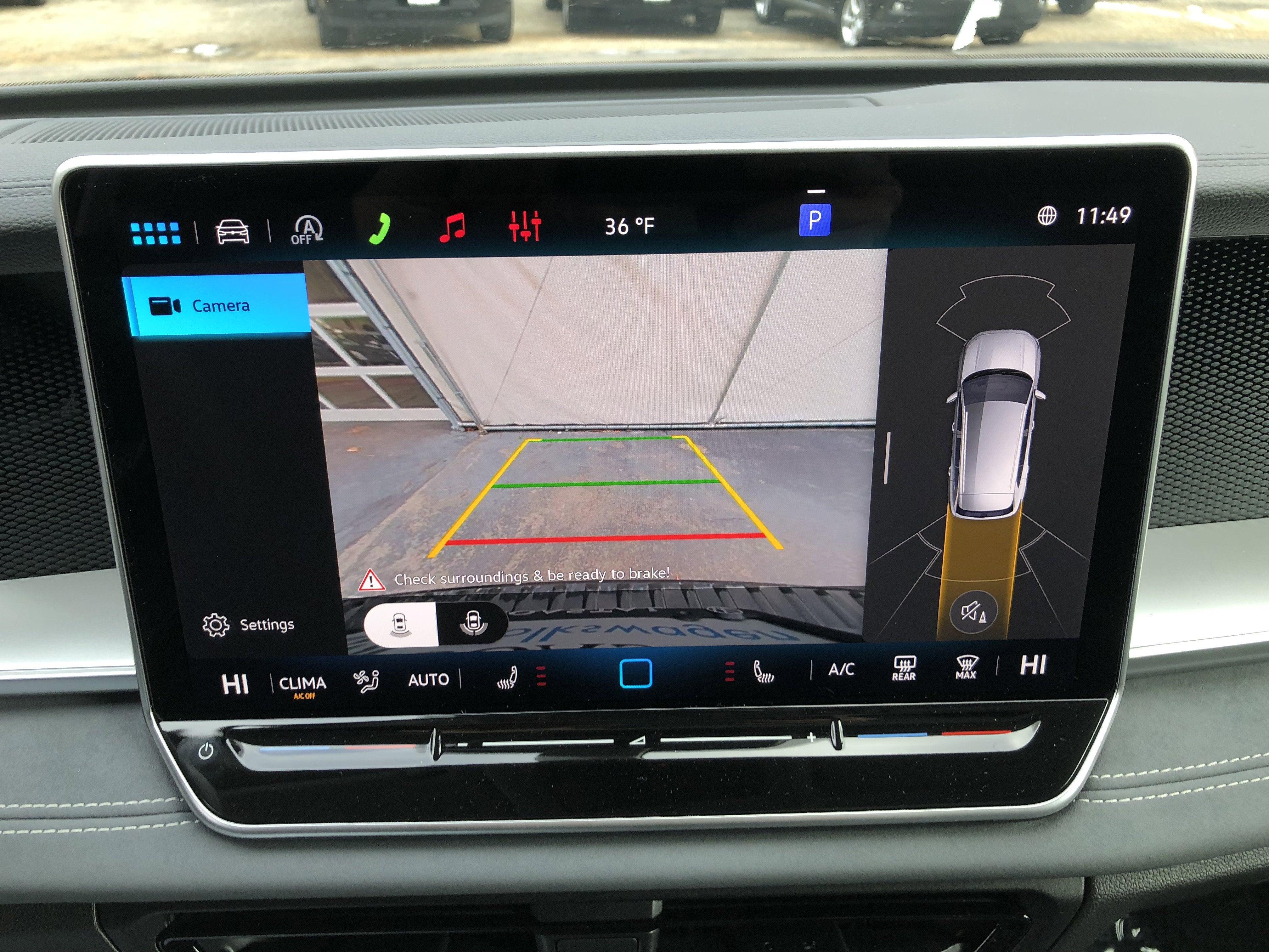 2026 Volkswagen Tiguan SE w/panoramic sunroof