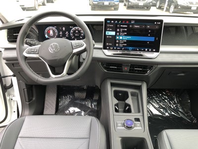 2026 Volkswagen Tiguan SE w/panoramic sunroof