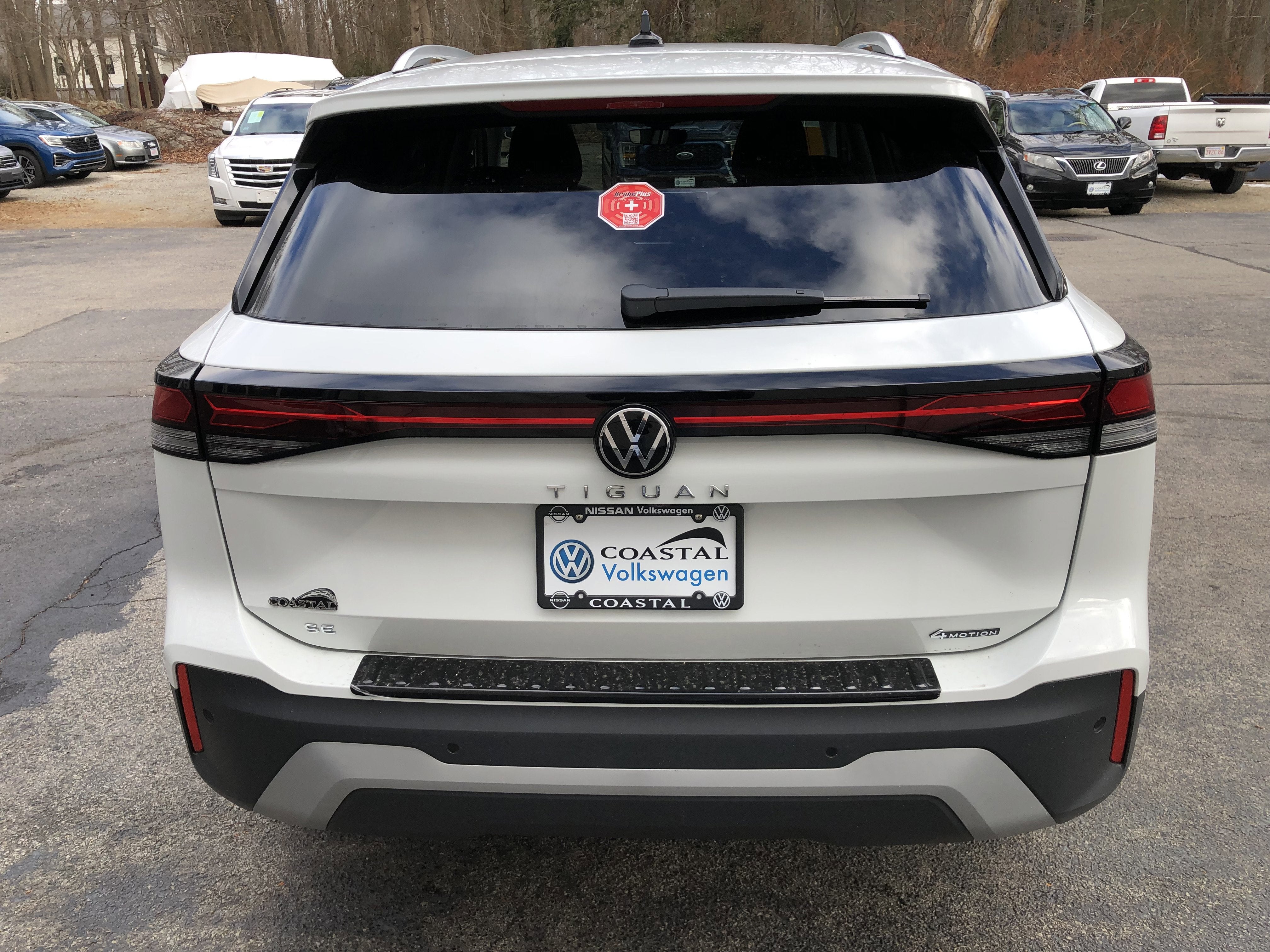 2026 Volkswagen Tiguan SE w/panoramic sunroof