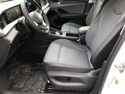 2026 Volkswagen Tiguan SE w/panoramic sunroof