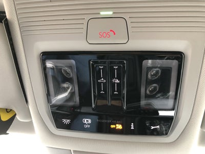 2026 Volkswagen Tiguan SE w/panoramic sunroof