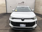 2026 Volkswagen Tiguan SE w/panoramic sunroof