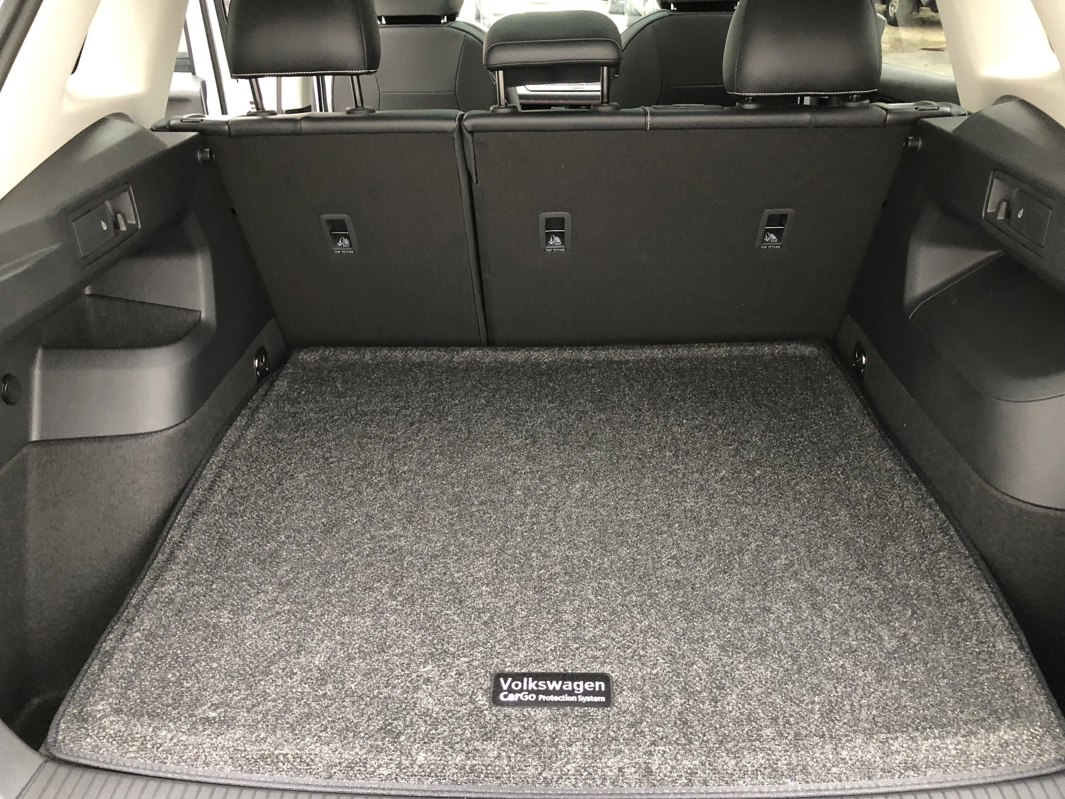 2026 Volkswagen Tiguan SE w/panoramic sunroof