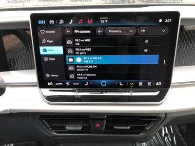 2026 Volkswagen Tiguan SE w/panoramic sunroof