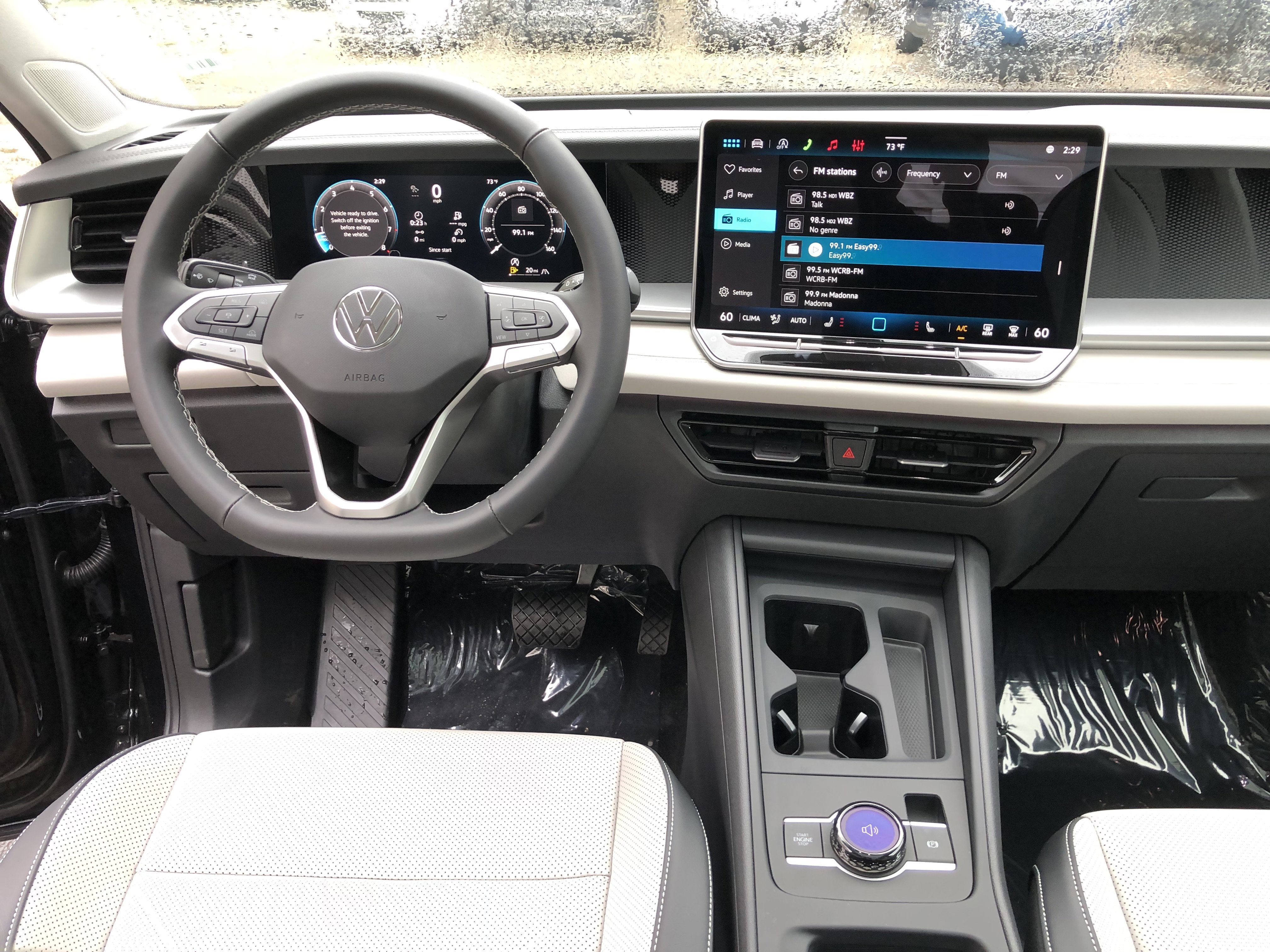 2026 Volkswagen Tiguan SE w/panoramic sunroof