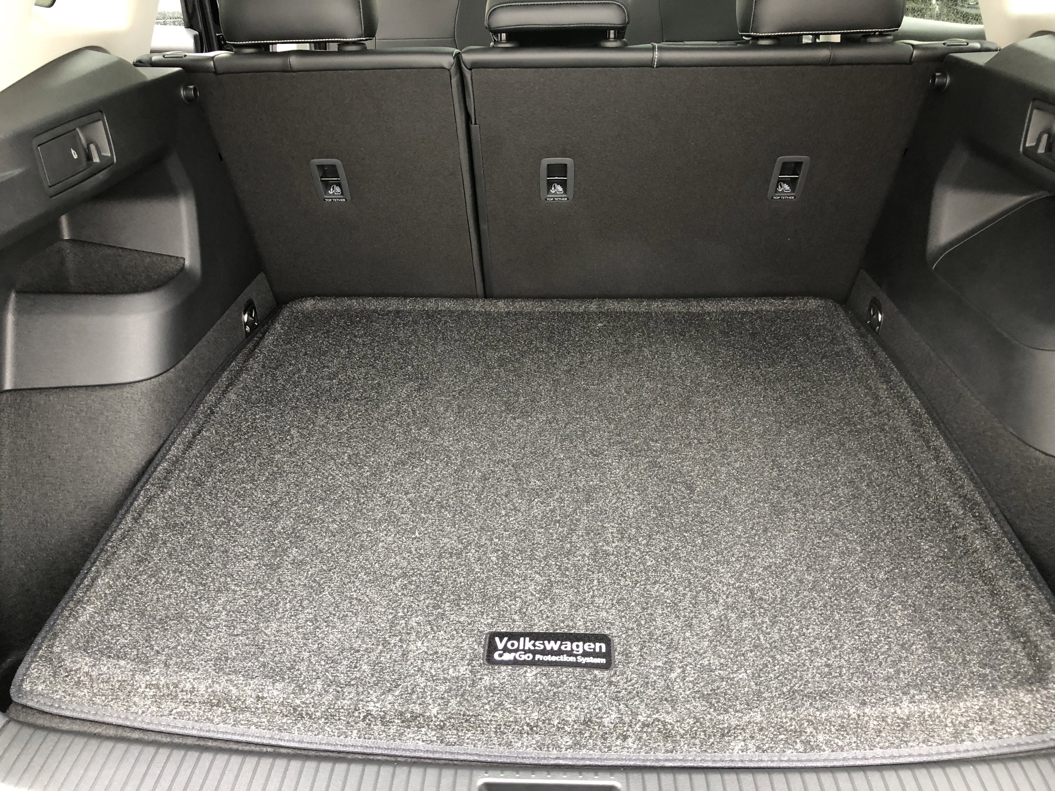 2026 Volkswagen Tiguan SE w/panoramic sunroof