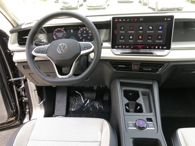 2026 Volkswagen Tiguan SE w/panoramic sunroof