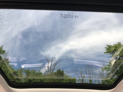 2026 Volkswagen Tiguan SE w/panoramic sunroof