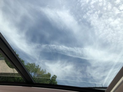 2026 Volkswagen Tiguan SE w/panoramic sunroof