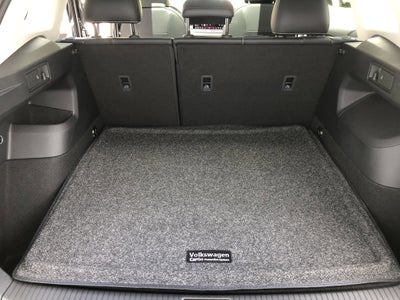 2026 Volkswagen Tiguan SE w/panoramic sunroof