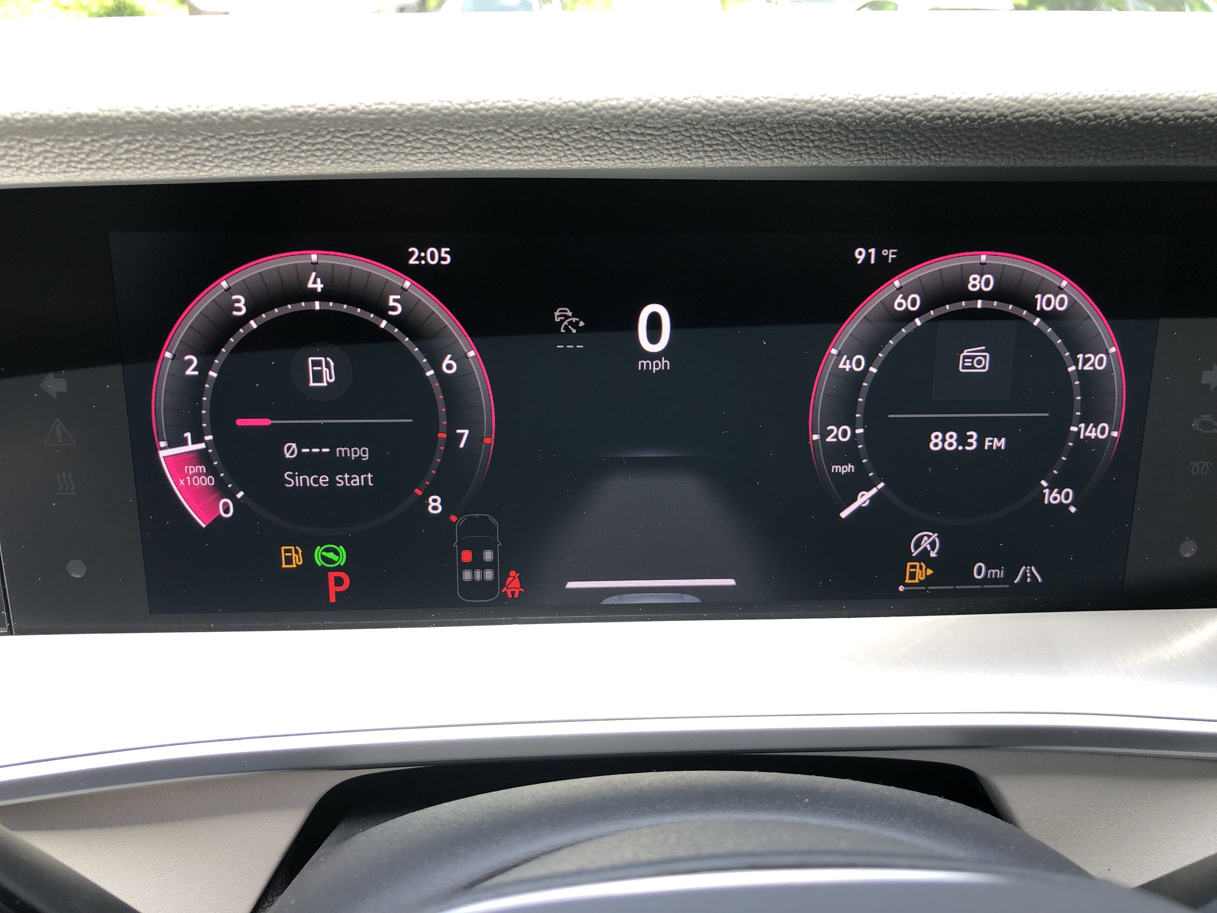 2026 Volkswagen Tiguan SE w/panoramic sunroof