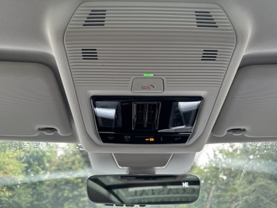 2026 Volkswagen Tiguan SE w/panoramic sunroof
