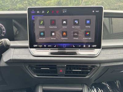2026 Volkswagen Tiguan SE w/panoramic sunroof