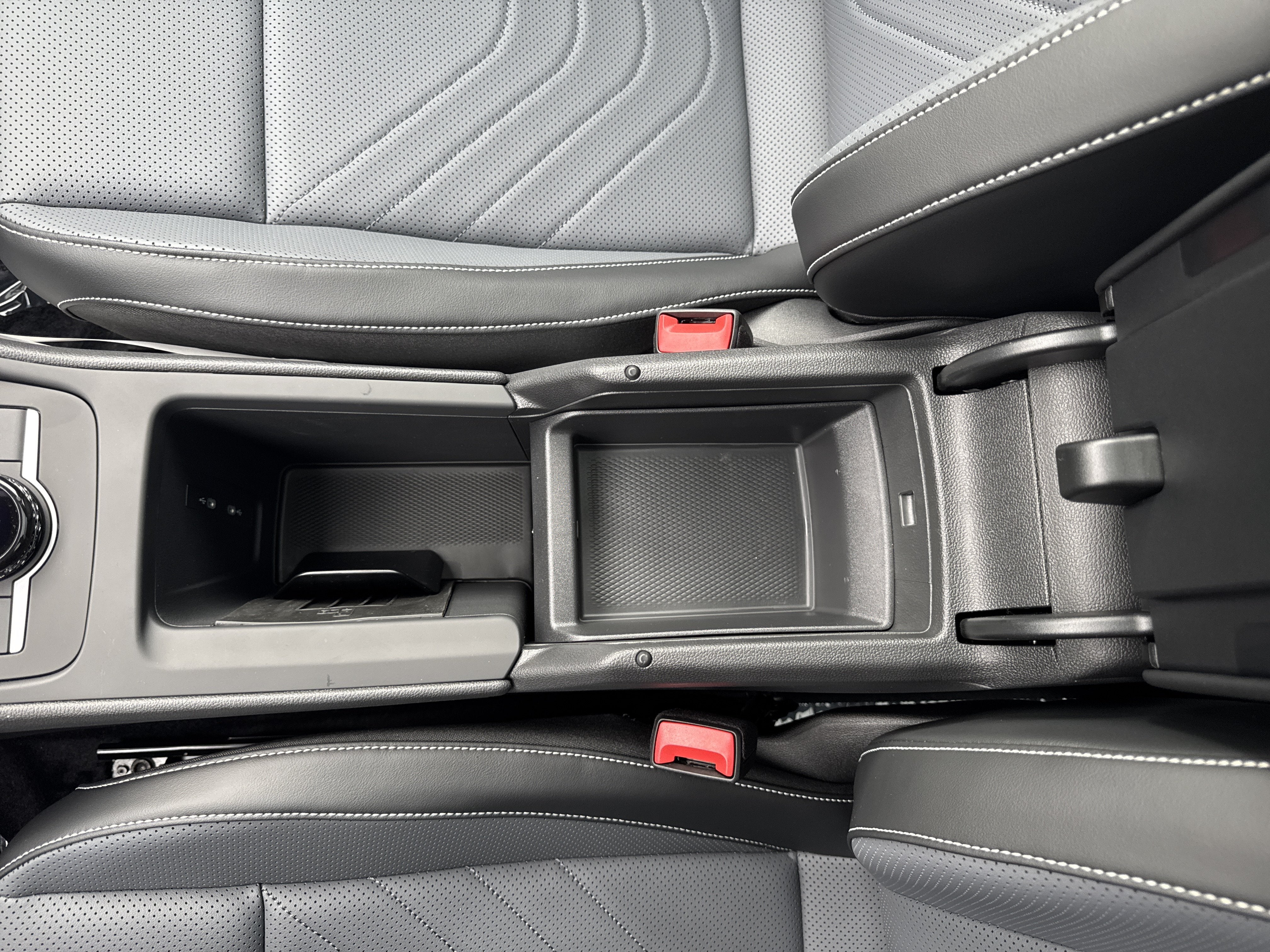 2026 Volkswagen Tiguan SE w/panoramic sunroof