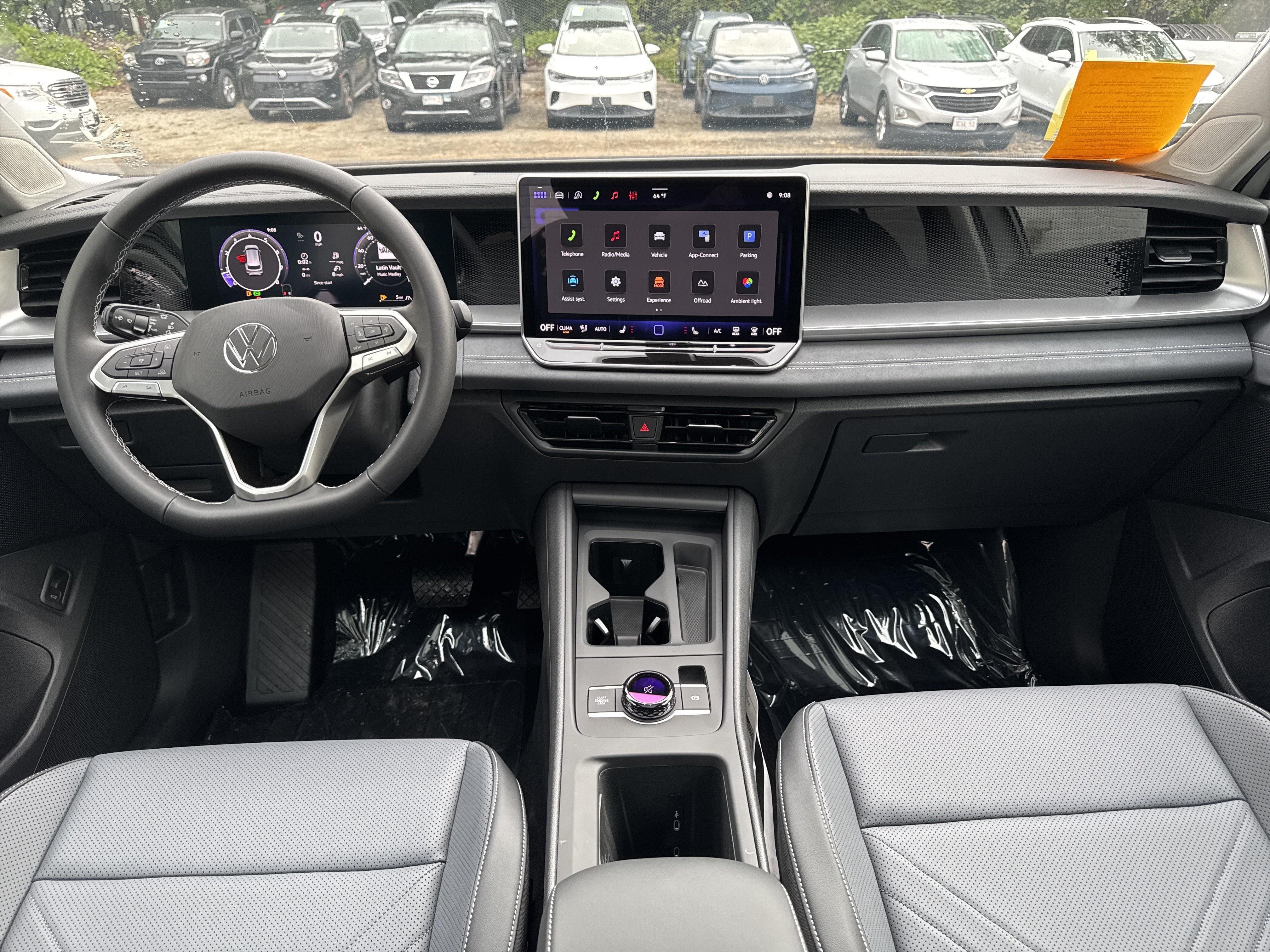 2026 Volkswagen Tiguan SE w/panoramic sunroof