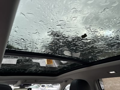 2026 Volkswagen Tiguan SE w/panoramic sunroof