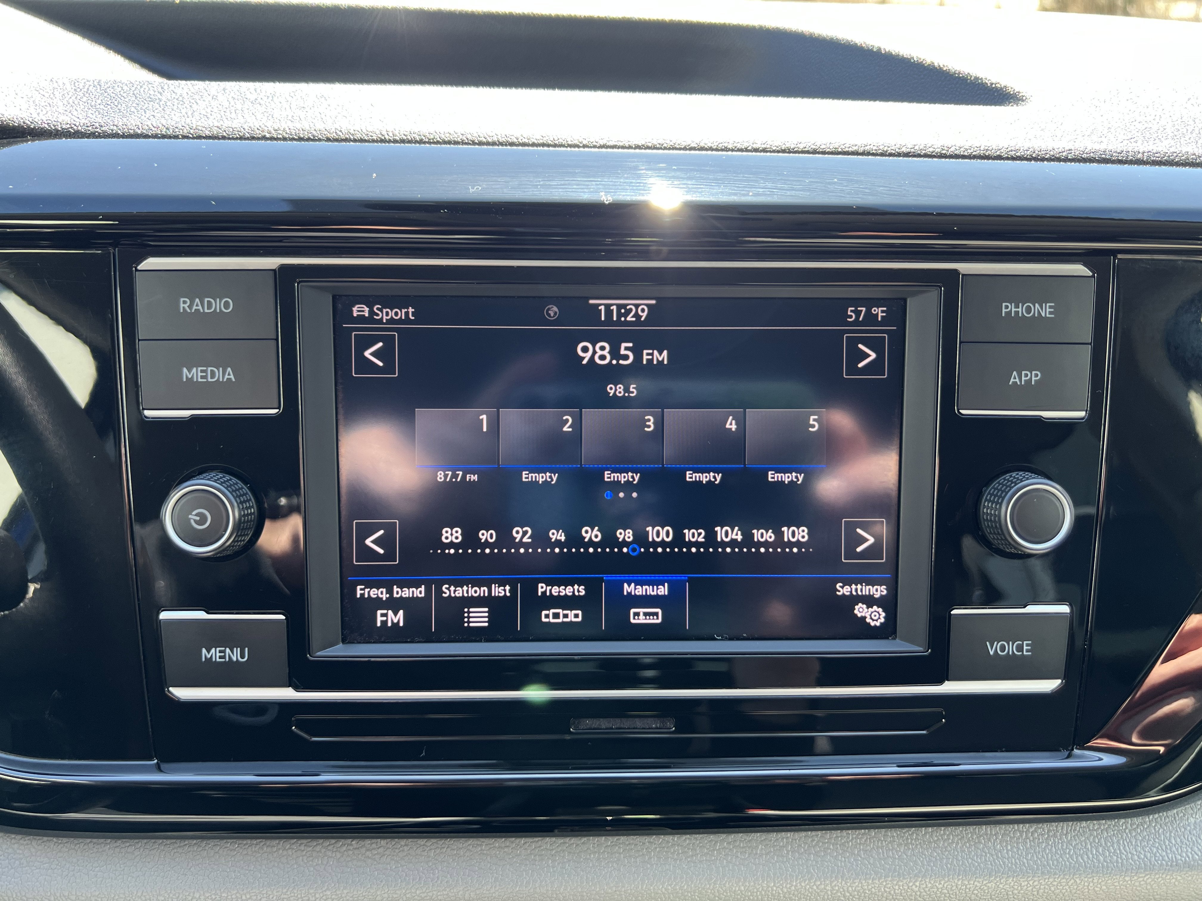2023 Volkswagen Taos S