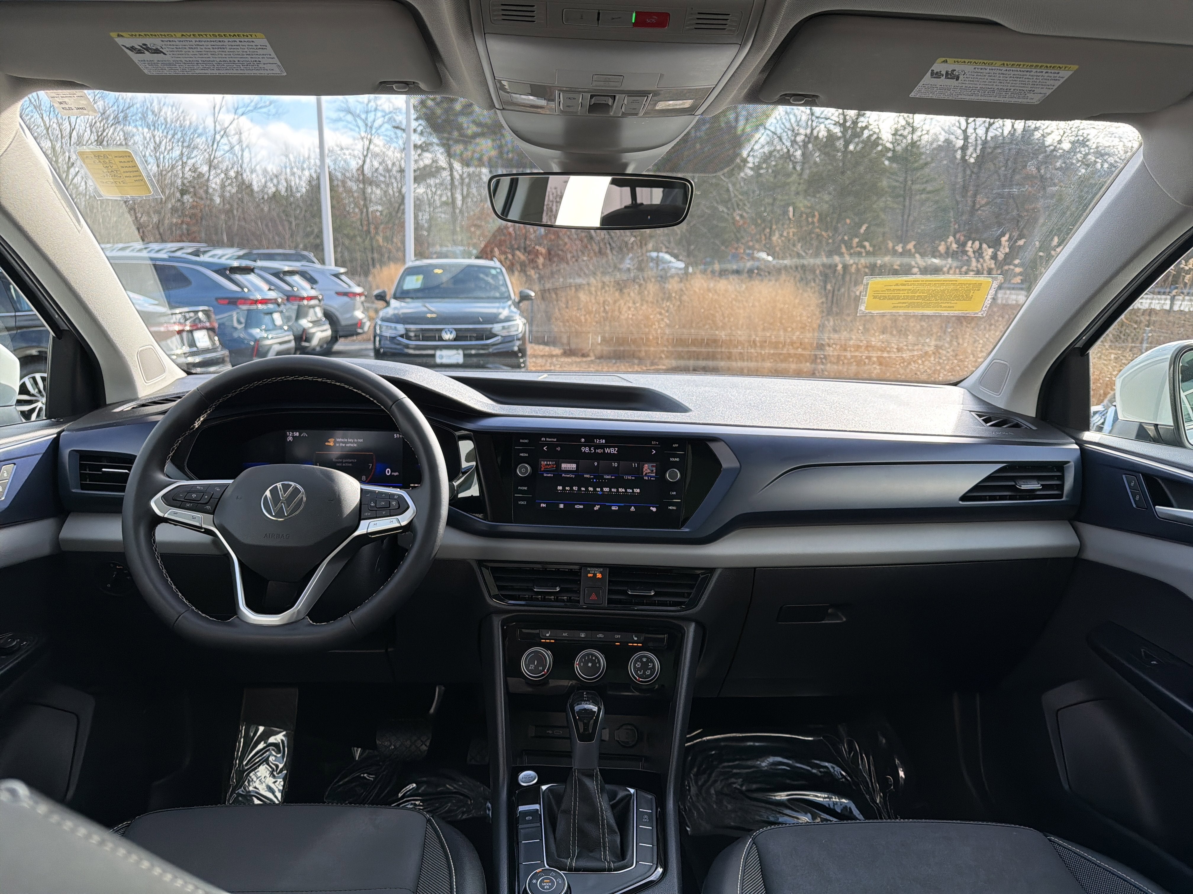 2023 Volkswagen Taos SE