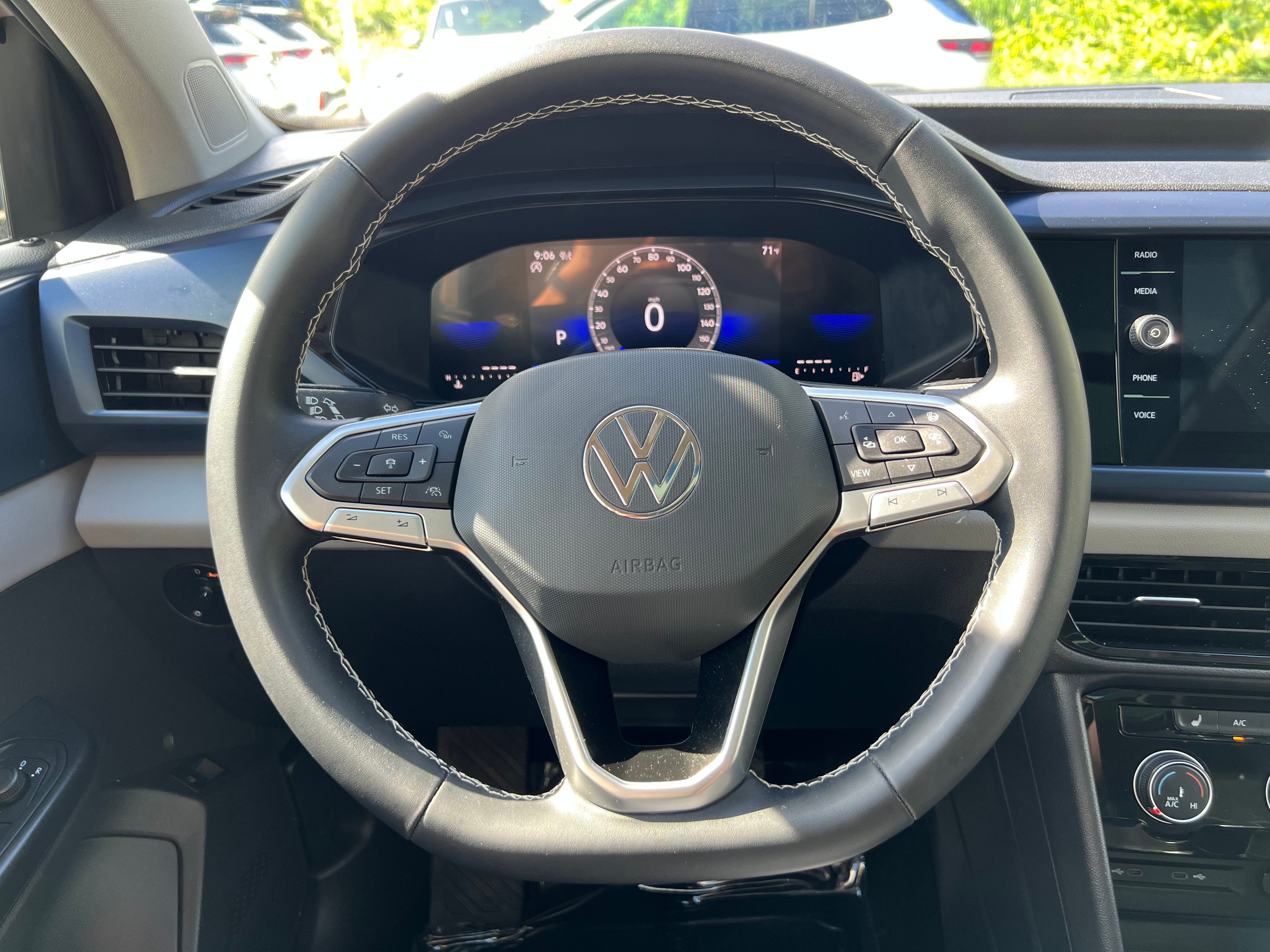 2023 Volkswagen Taos SE