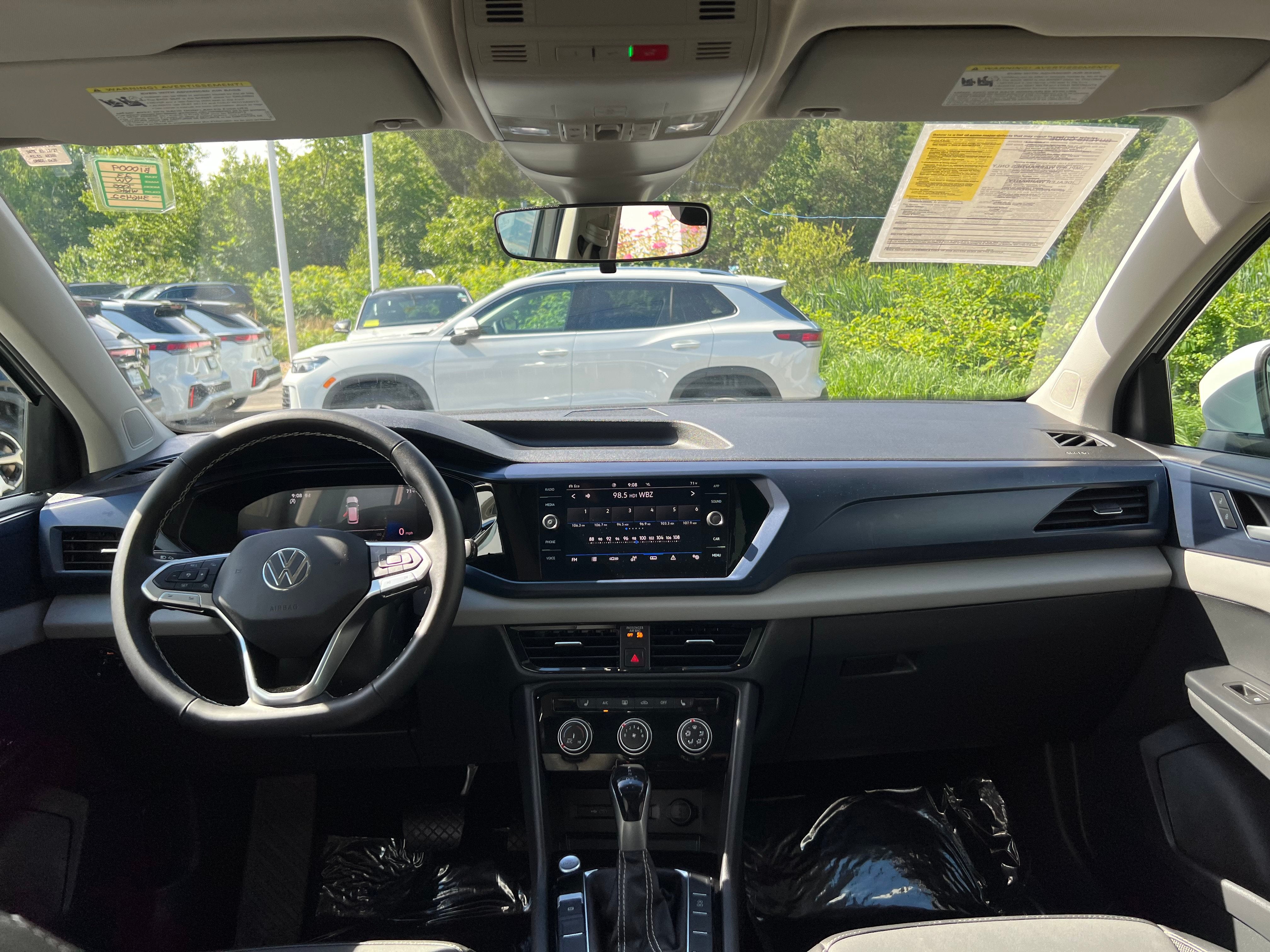 2023 Volkswagen Taos SE