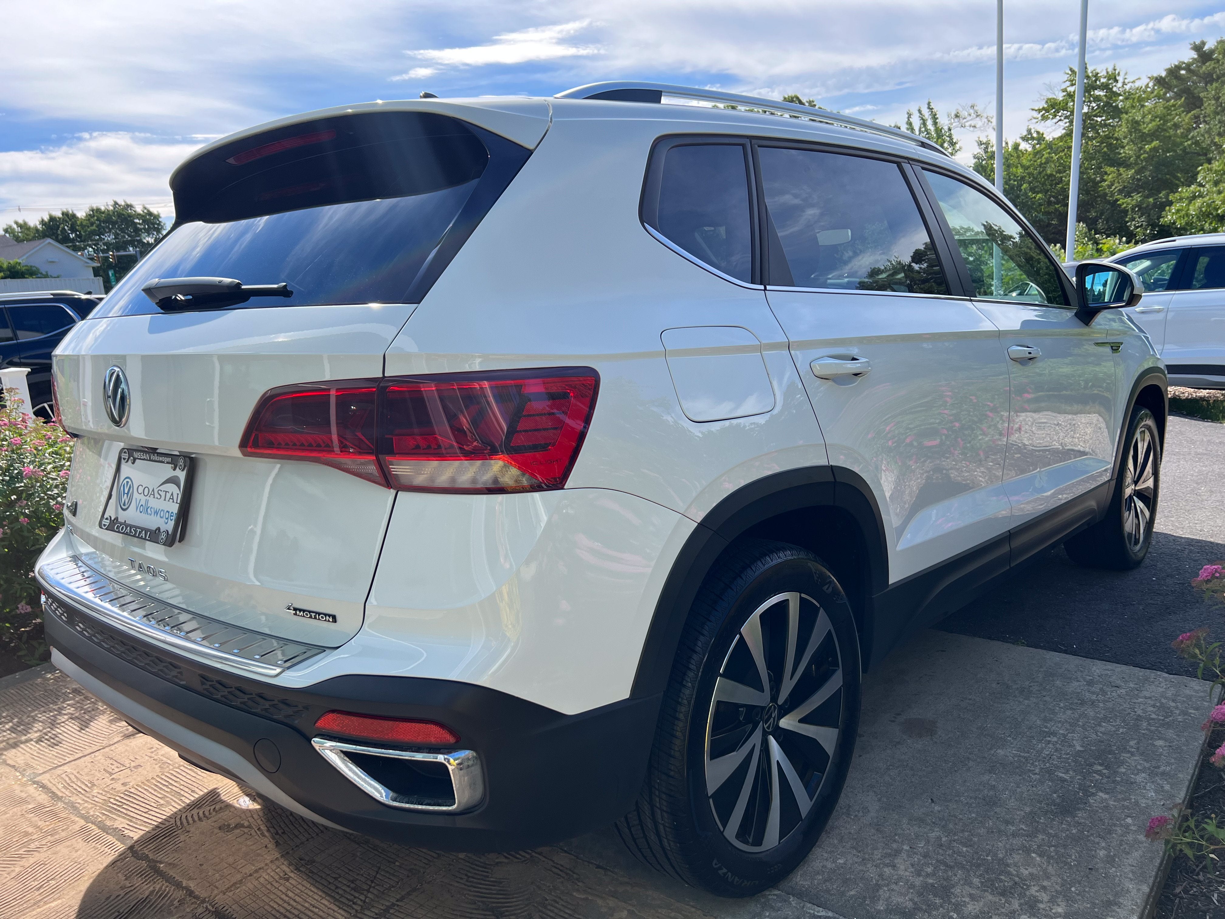 2023 Volkswagen Taos SE