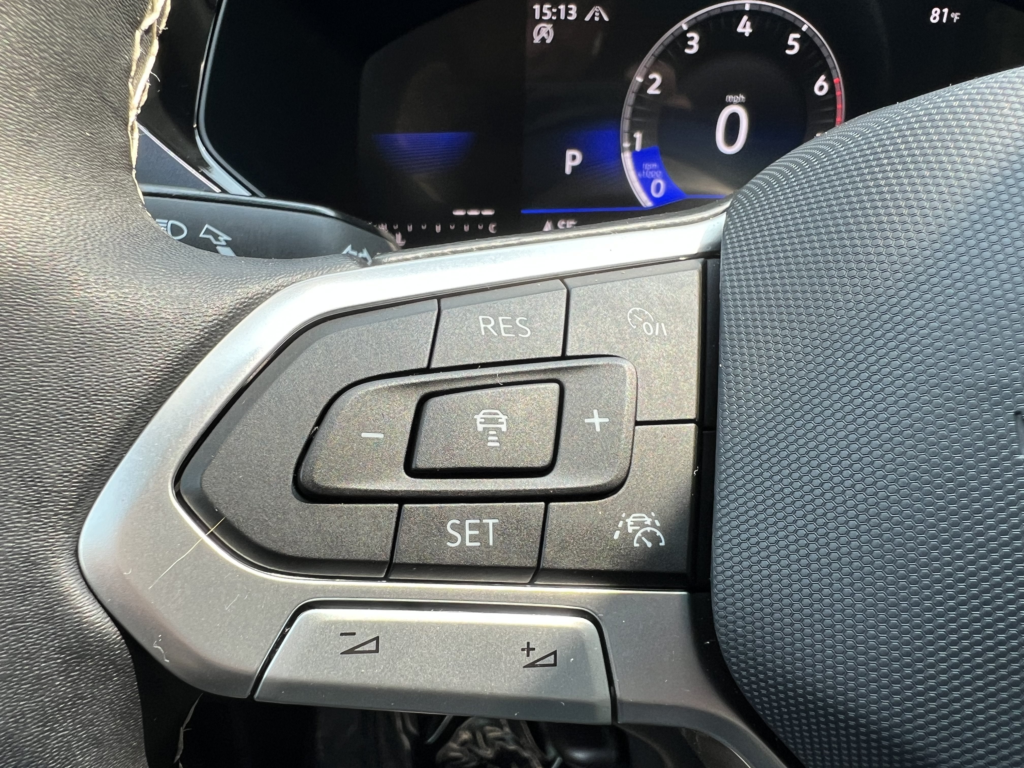 2023 Volkswagen Taos SE