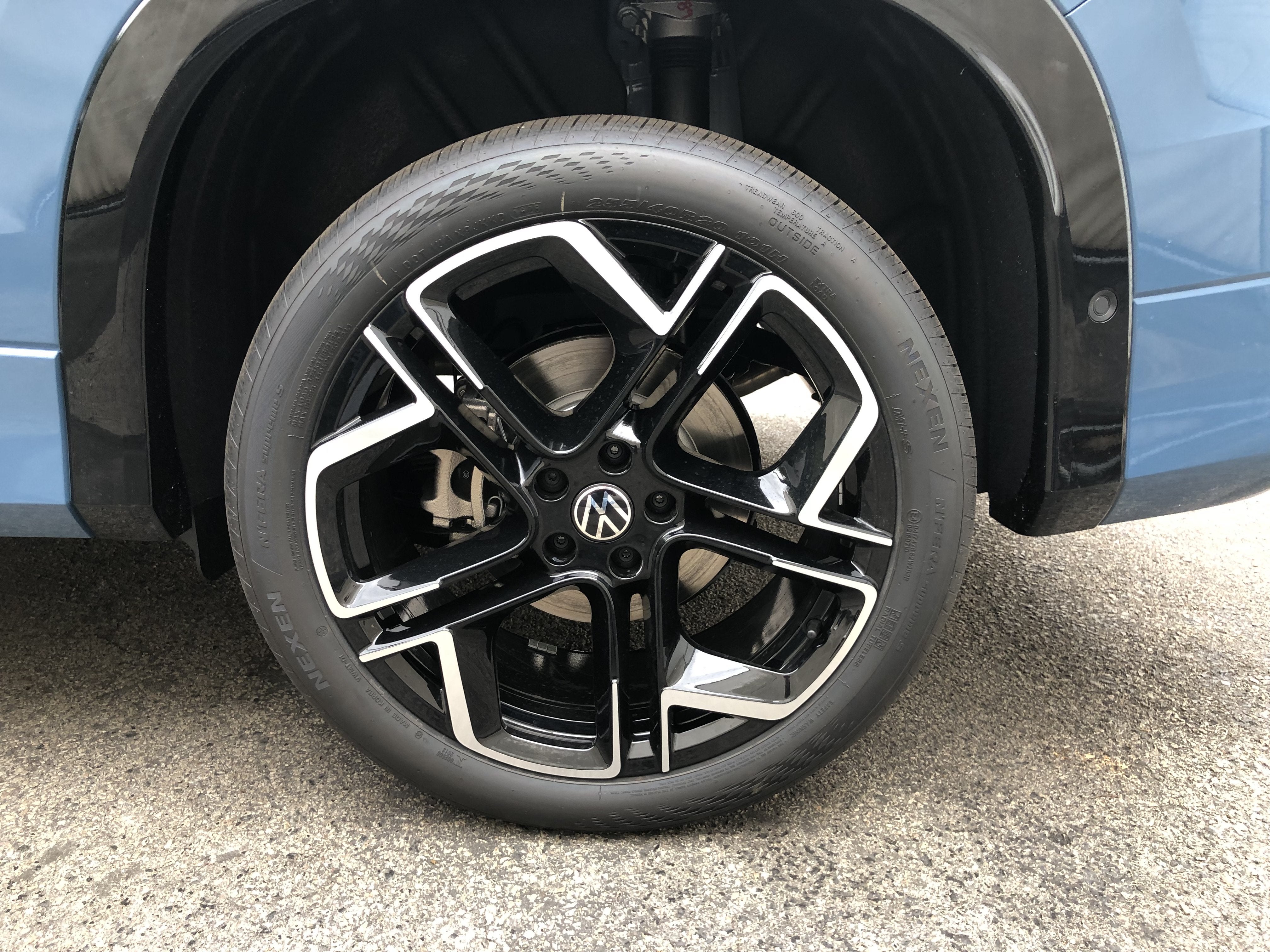 2026 Volkswagen Tiguan SEL R-Line Turbo
