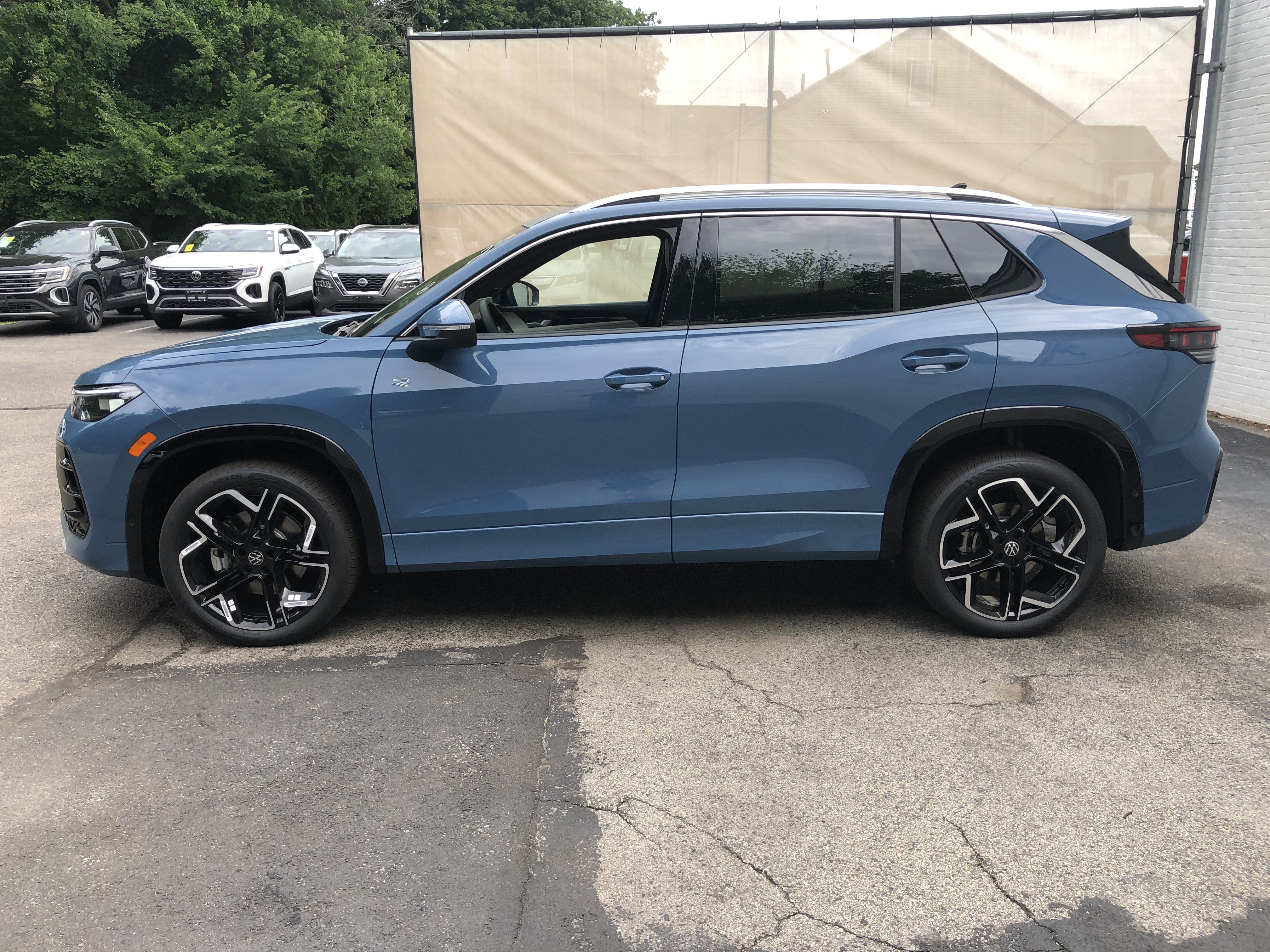2026 Volkswagen Tiguan SEL R-Line Turbo