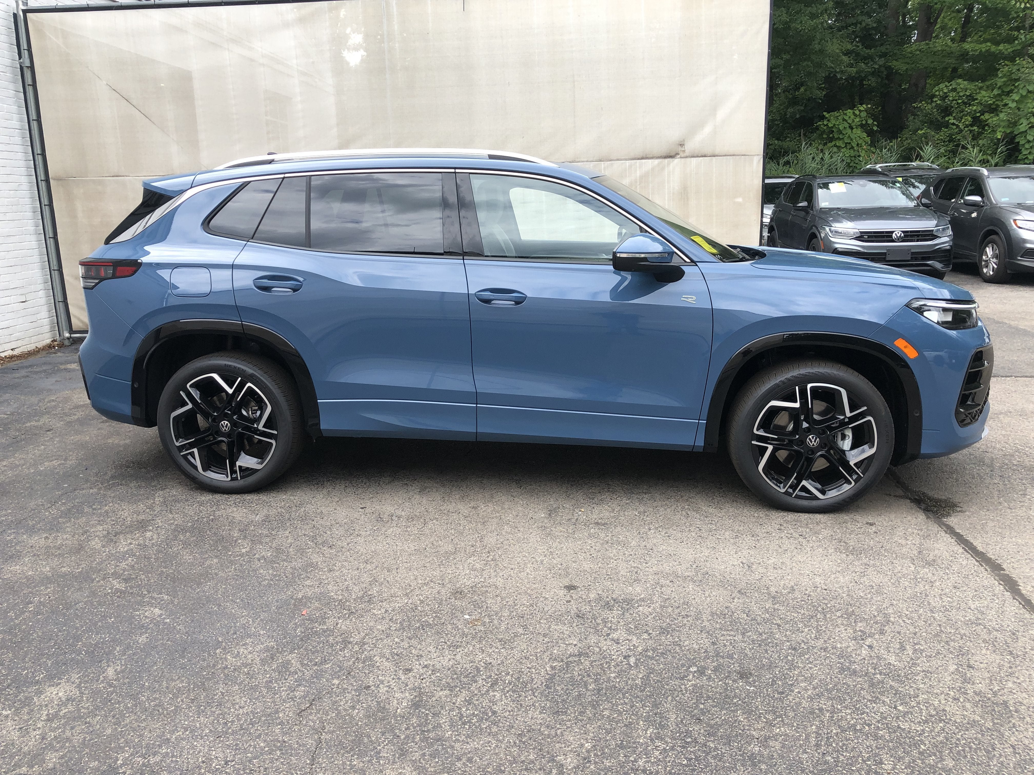 2026 Volkswagen Tiguan SEL R-Line Turbo
