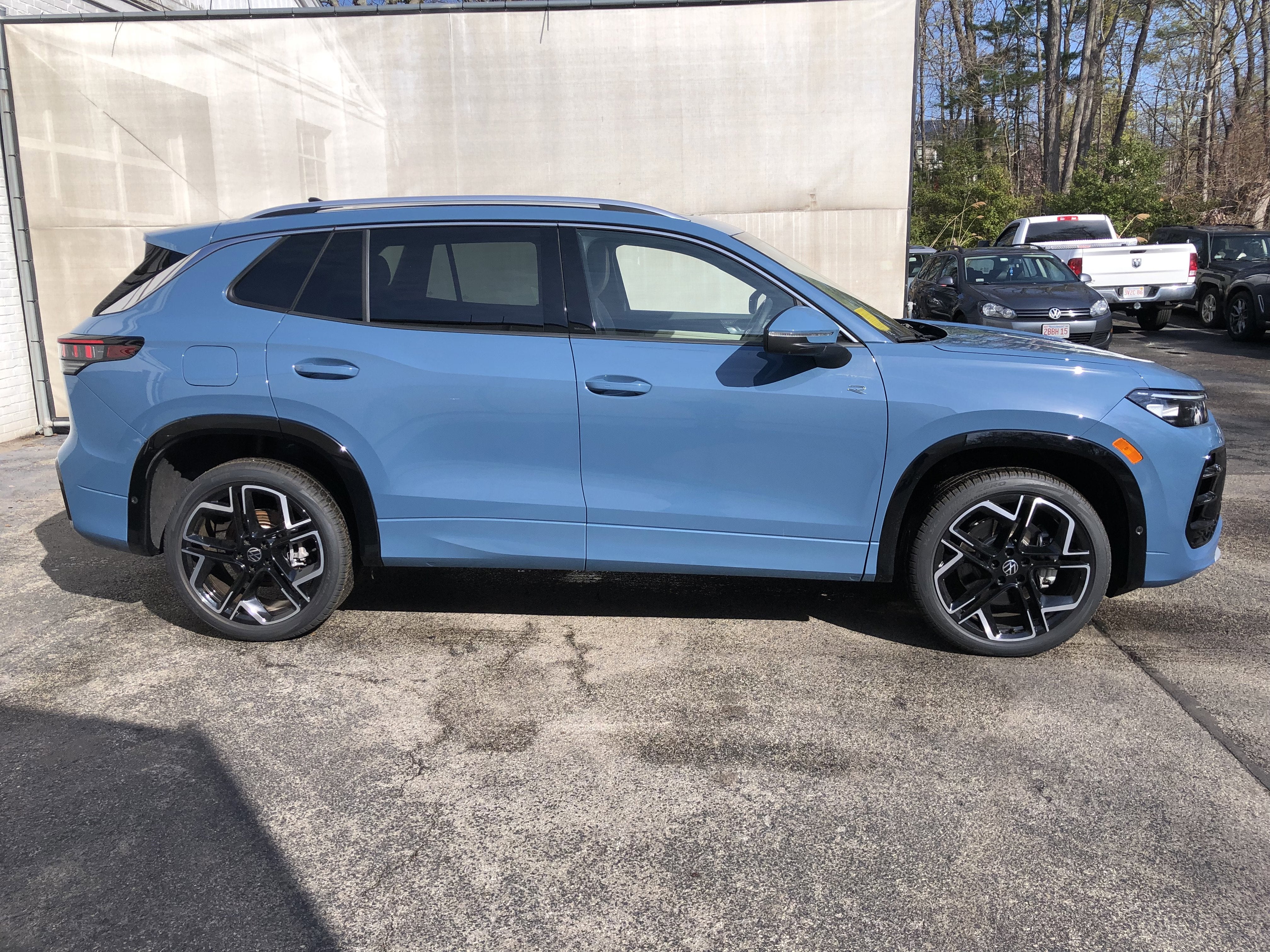 2026 Volkswagen Tiguan SEL R-Line Turbo