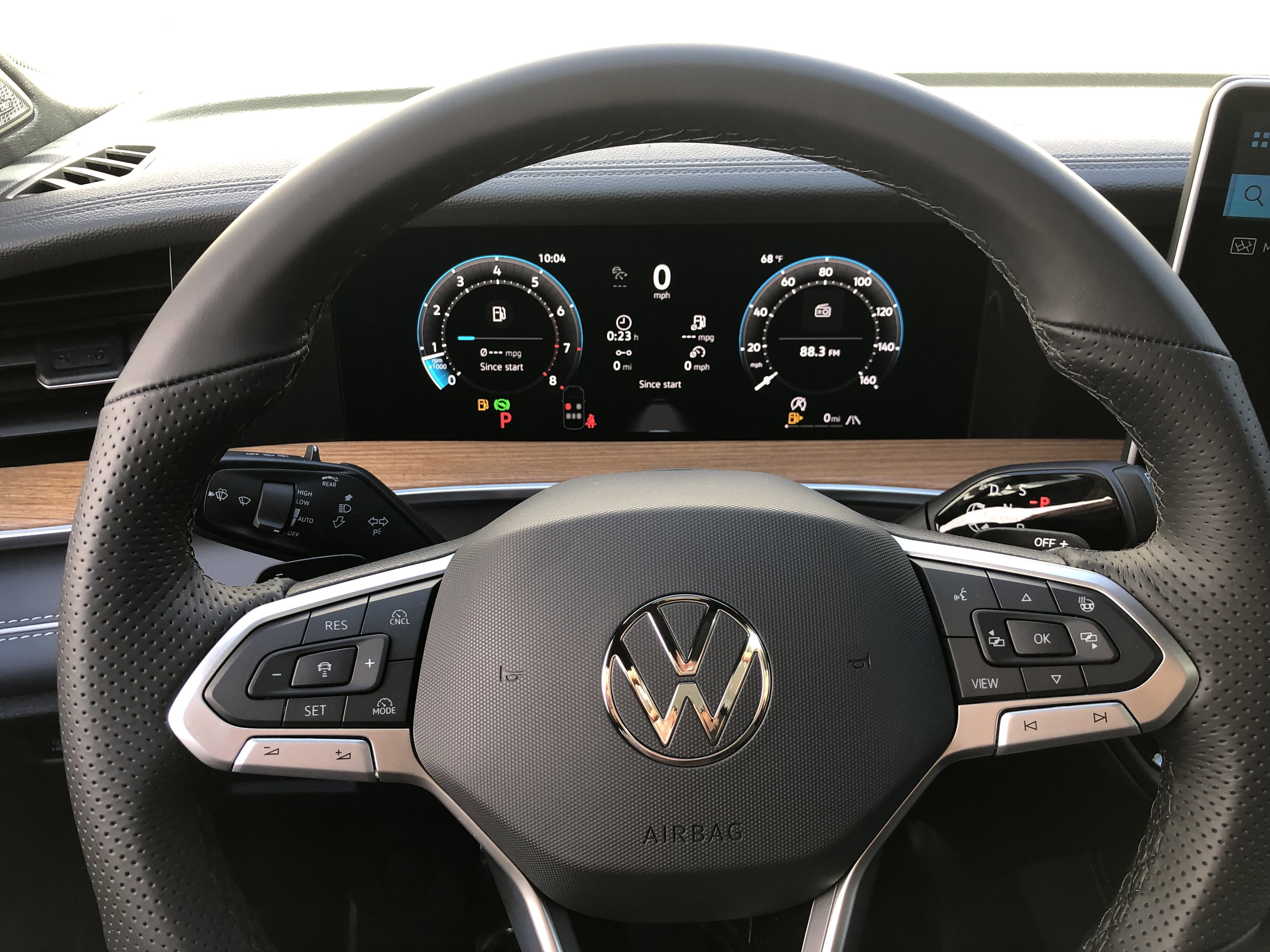 2026 Volkswagen Tiguan SEL R-Line Turbo
