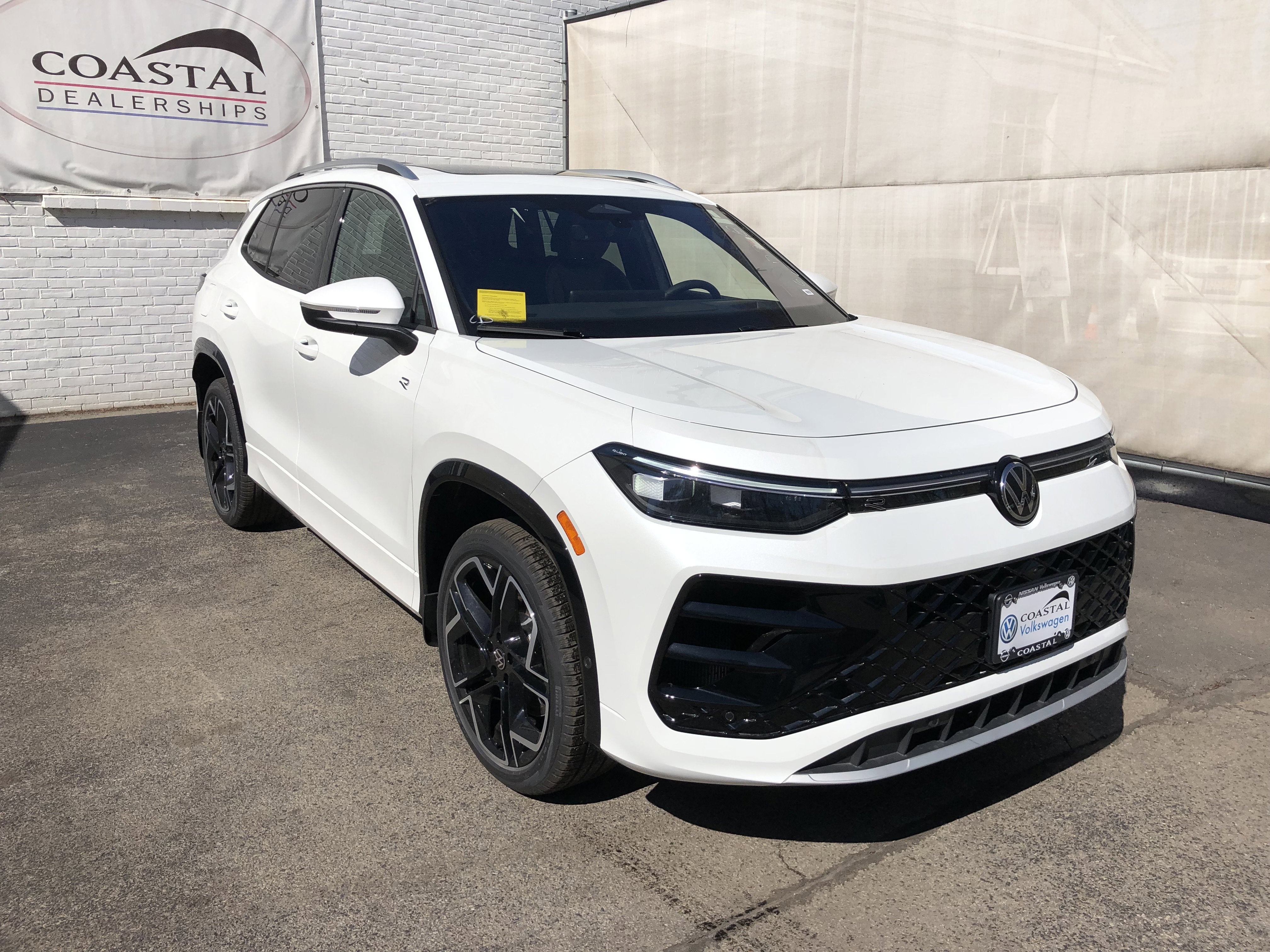 2026 Volkswagen Tiguan SEL R-Line Turbo