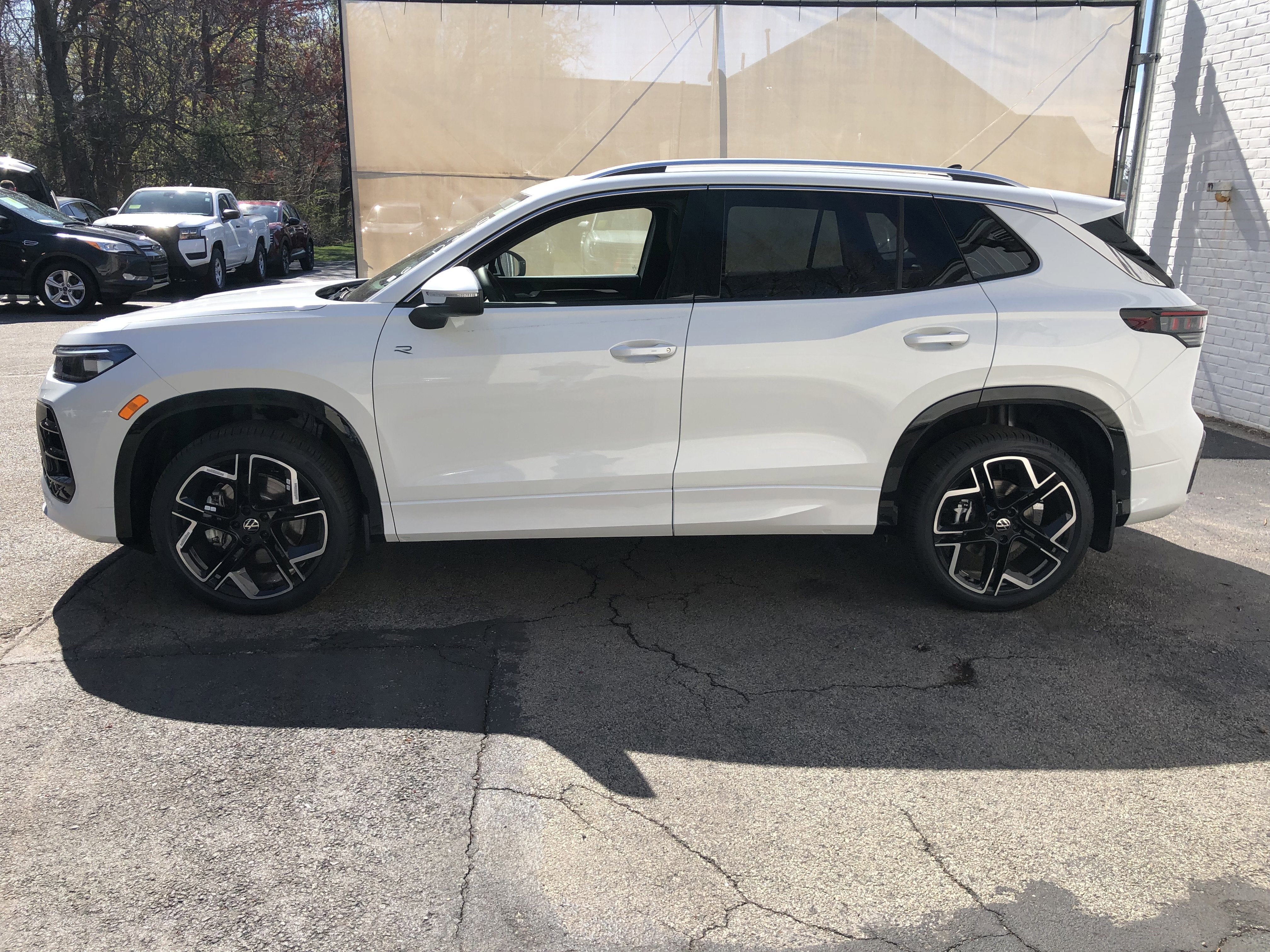 2026 Volkswagen Tiguan SEL R-Line Turbo