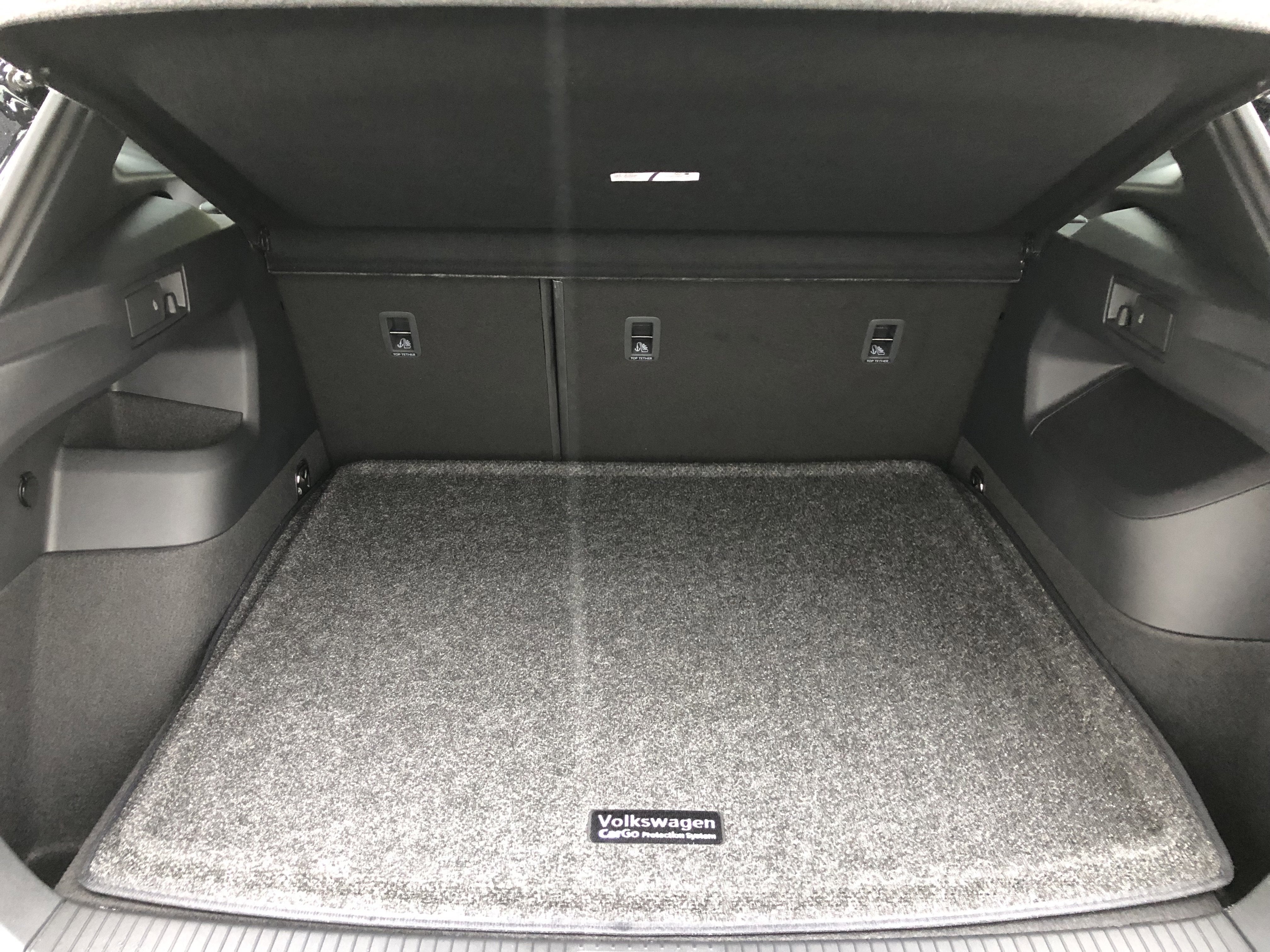 2026 Volkswagen Tiguan SEL R-Line Turbo
