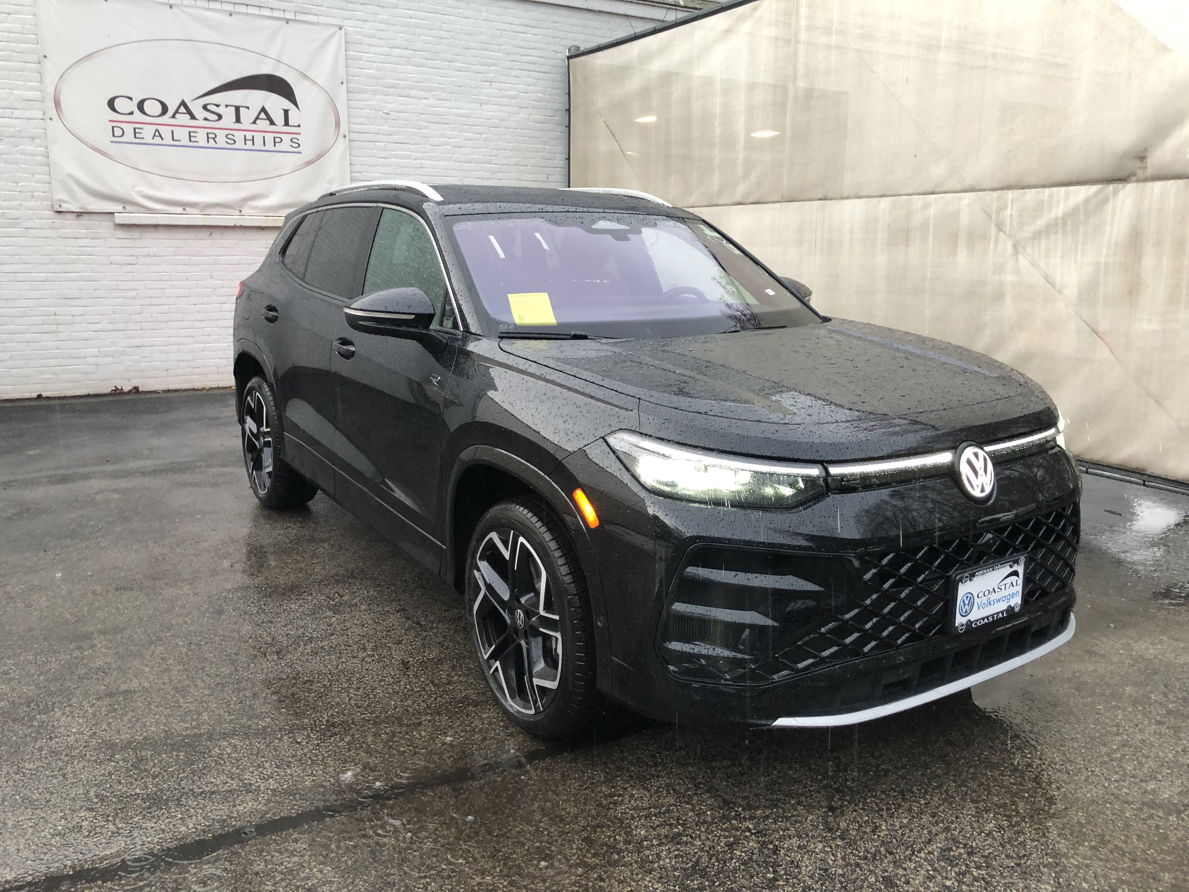 2026 Volkswagen Tiguan SEL R-Line Turbo