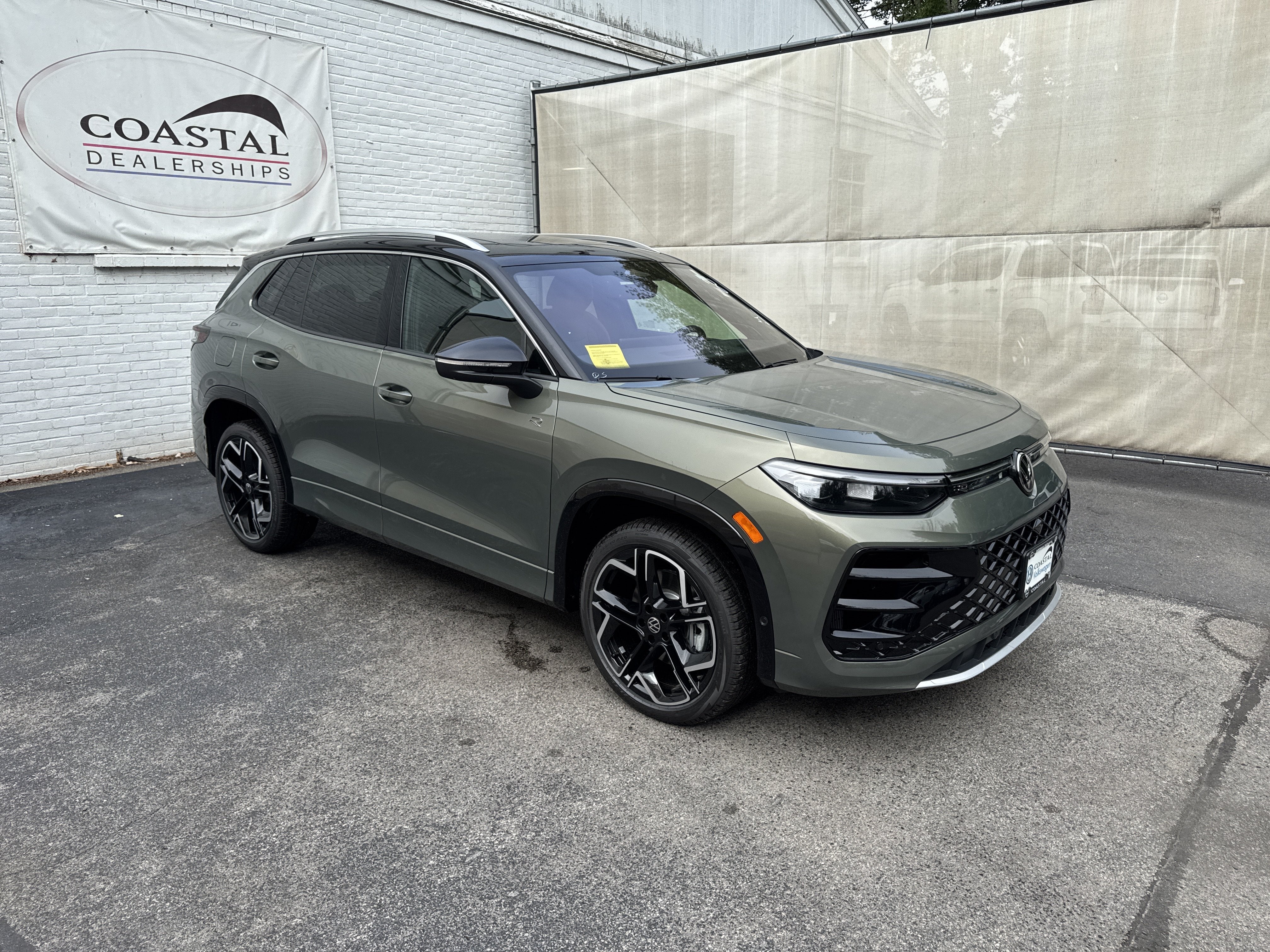 2026 Volkswagen Tiguan SEL R-Line Turbo