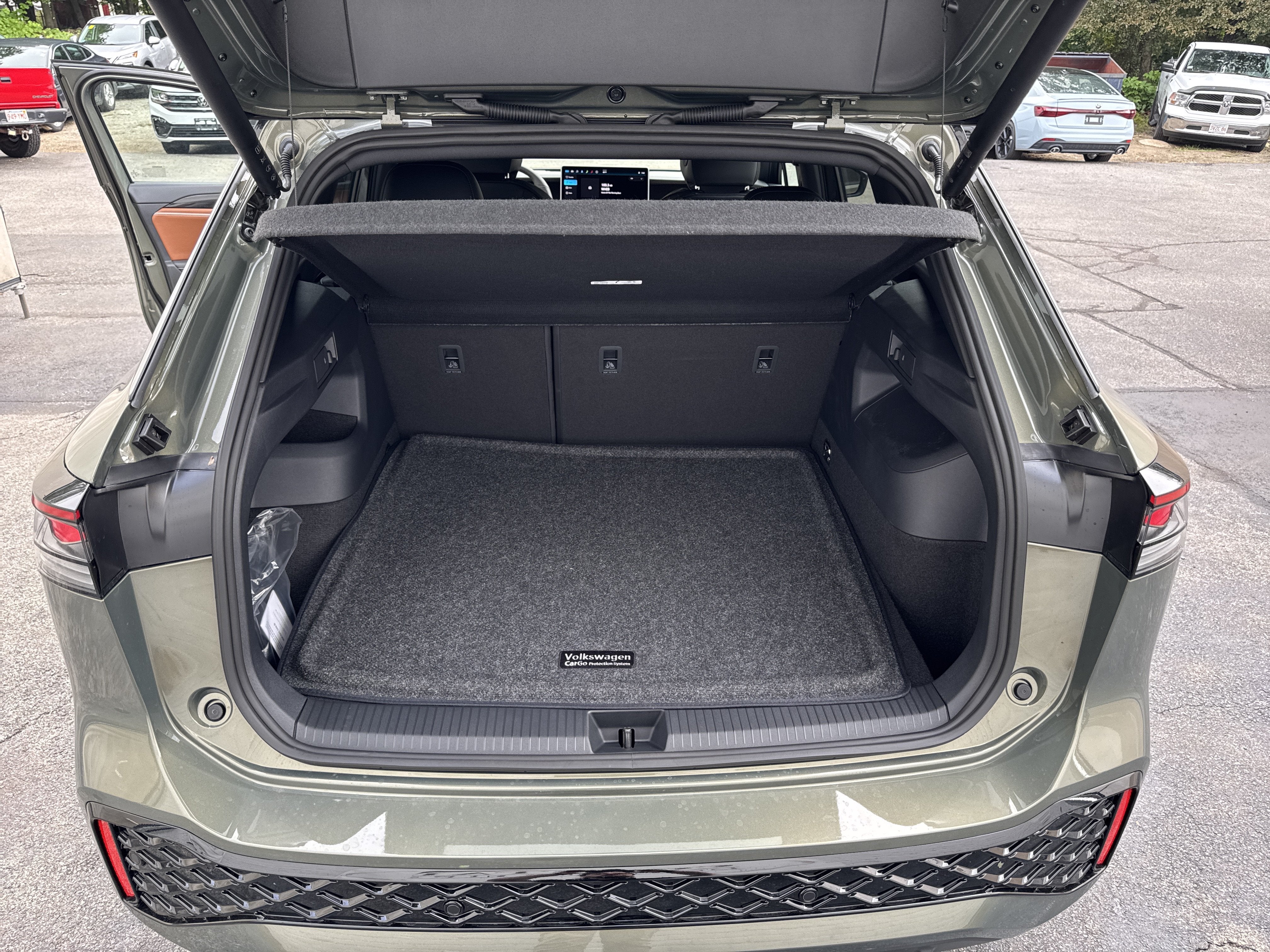 2026 Volkswagen Tiguan SEL R-Line Turbo