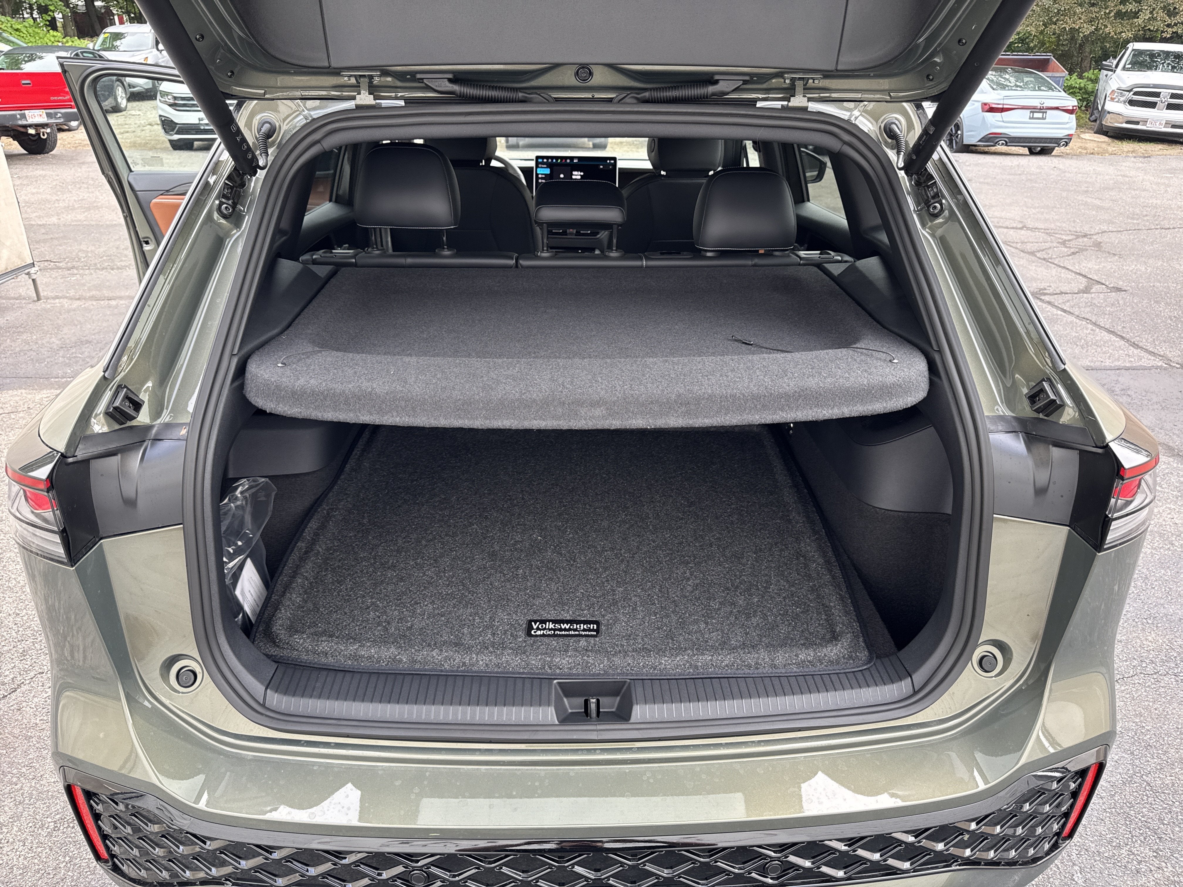 2026 Volkswagen Tiguan SEL R-Line Turbo