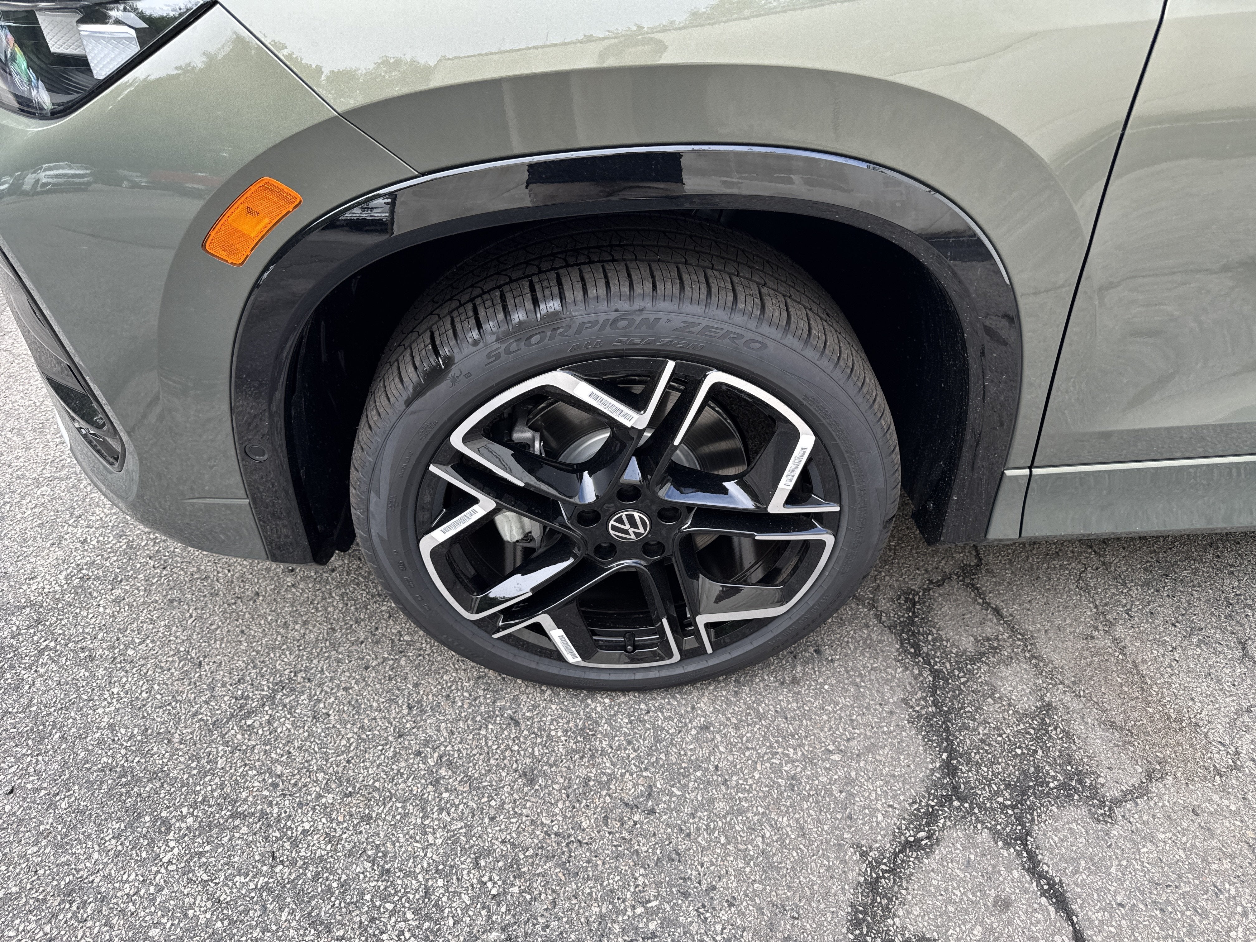 2026 Volkswagen Tiguan SEL R-Line Turbo