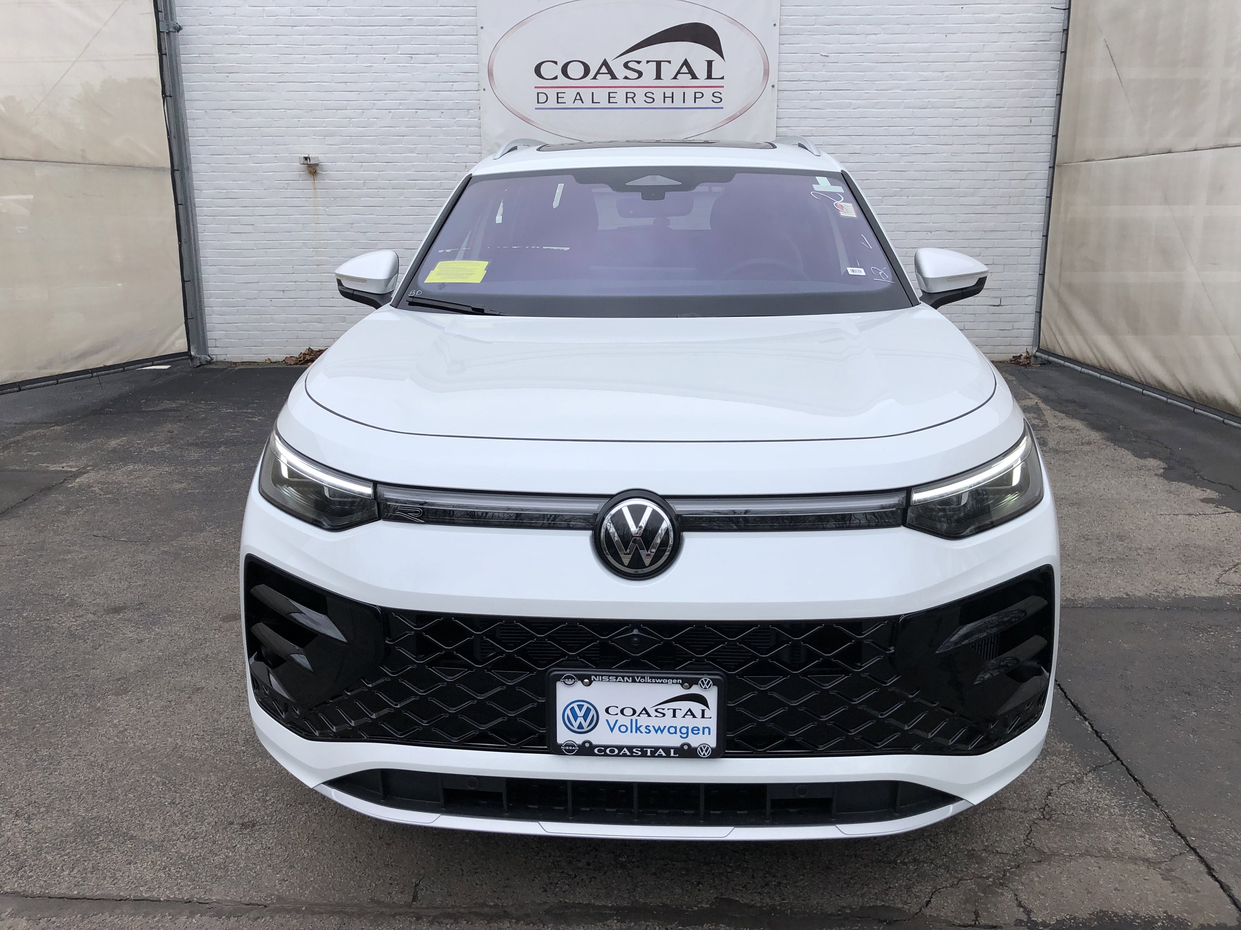 2026 Volkswagen Tiguan SEL R-Line Turbo