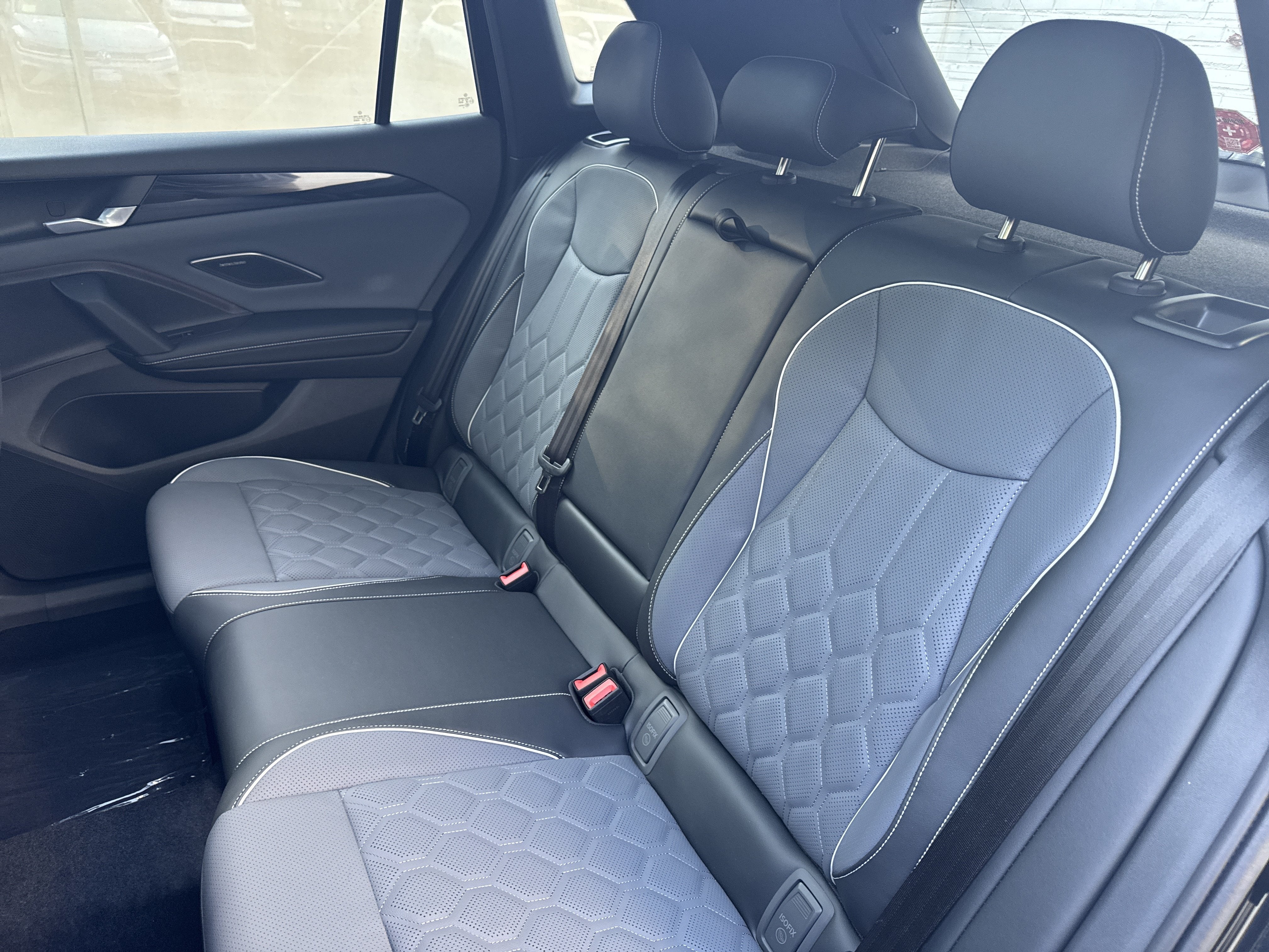 2026 Volkswagen Tiguan SEL R-Line Turbo