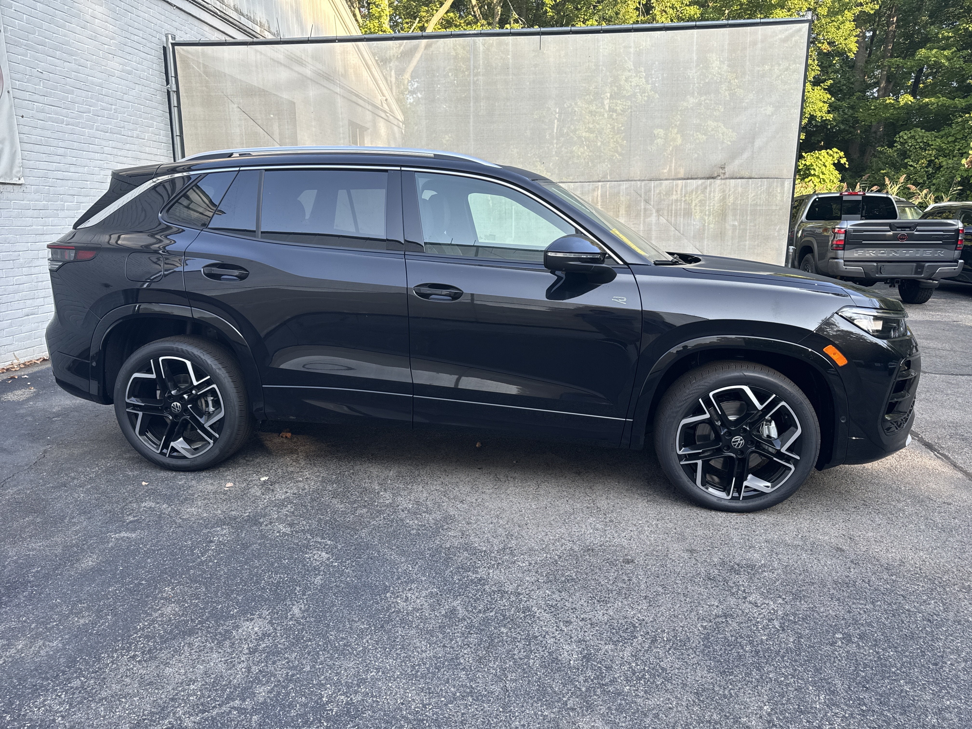 2026 Volkswagen Tiguan SEL R-Line Turbo