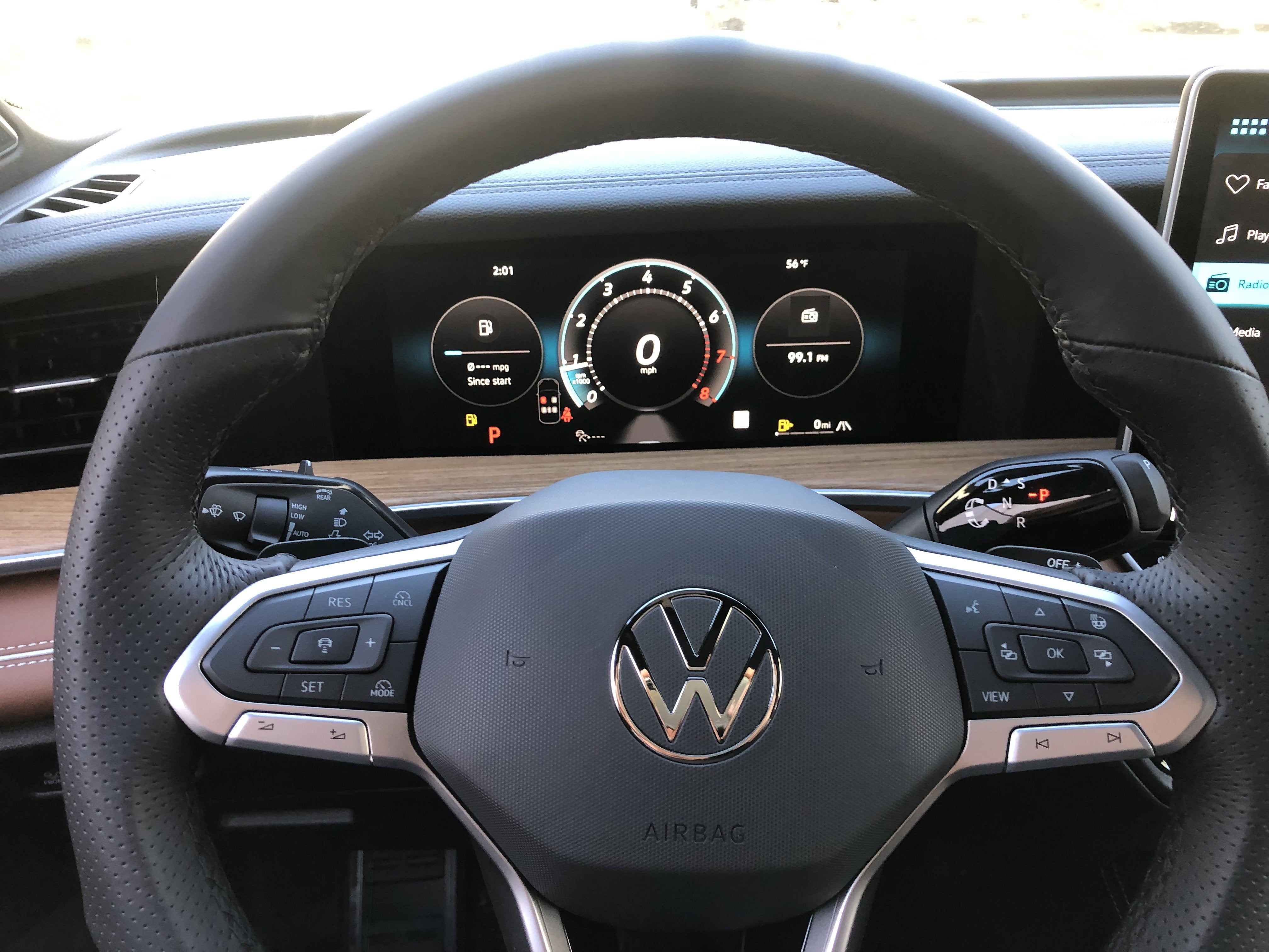 2026 Volkswagen Tiguan SEL R-Line Turbo