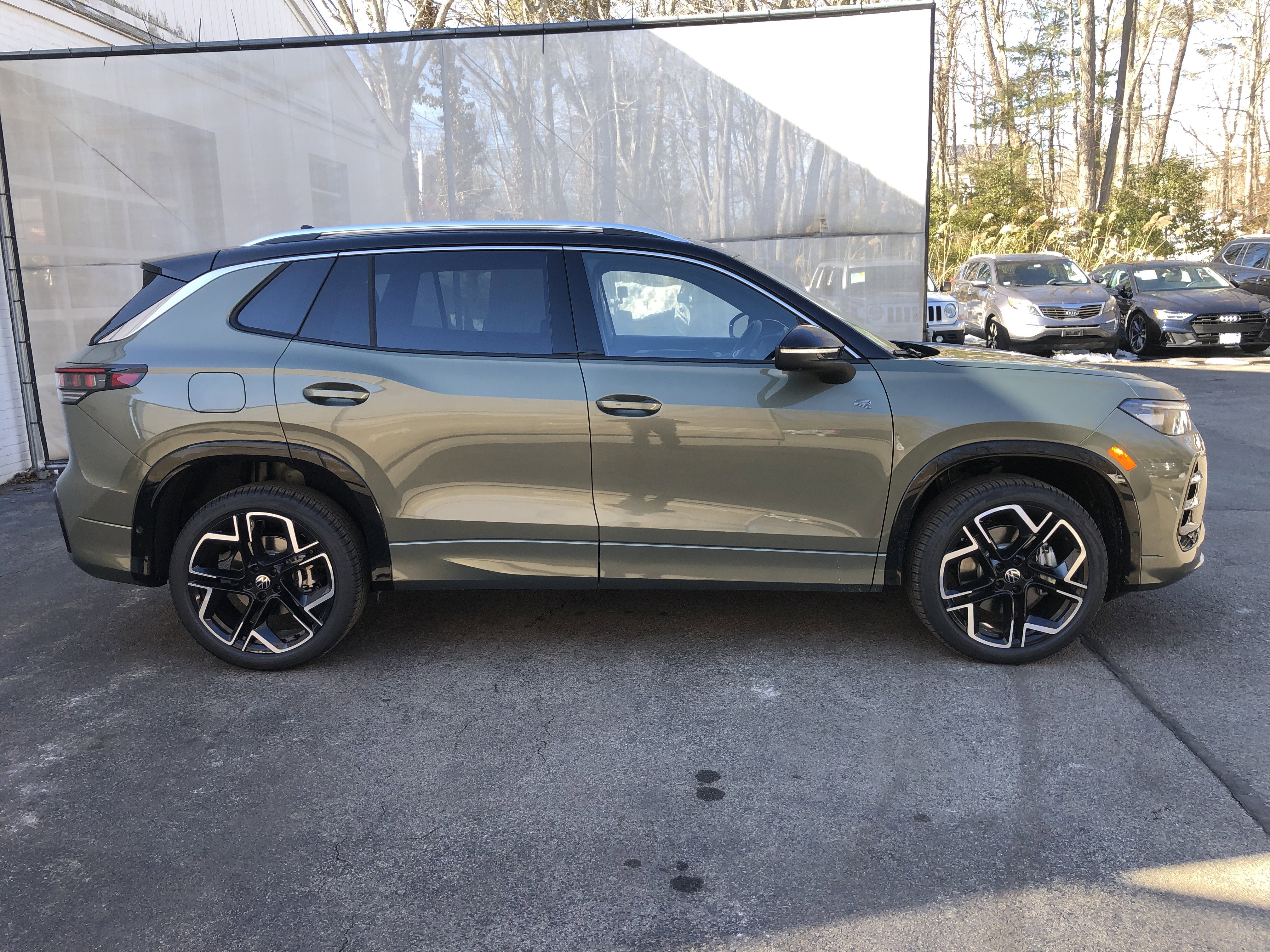 2026 Volkswagen Tiguan SEL R-Line Turbo