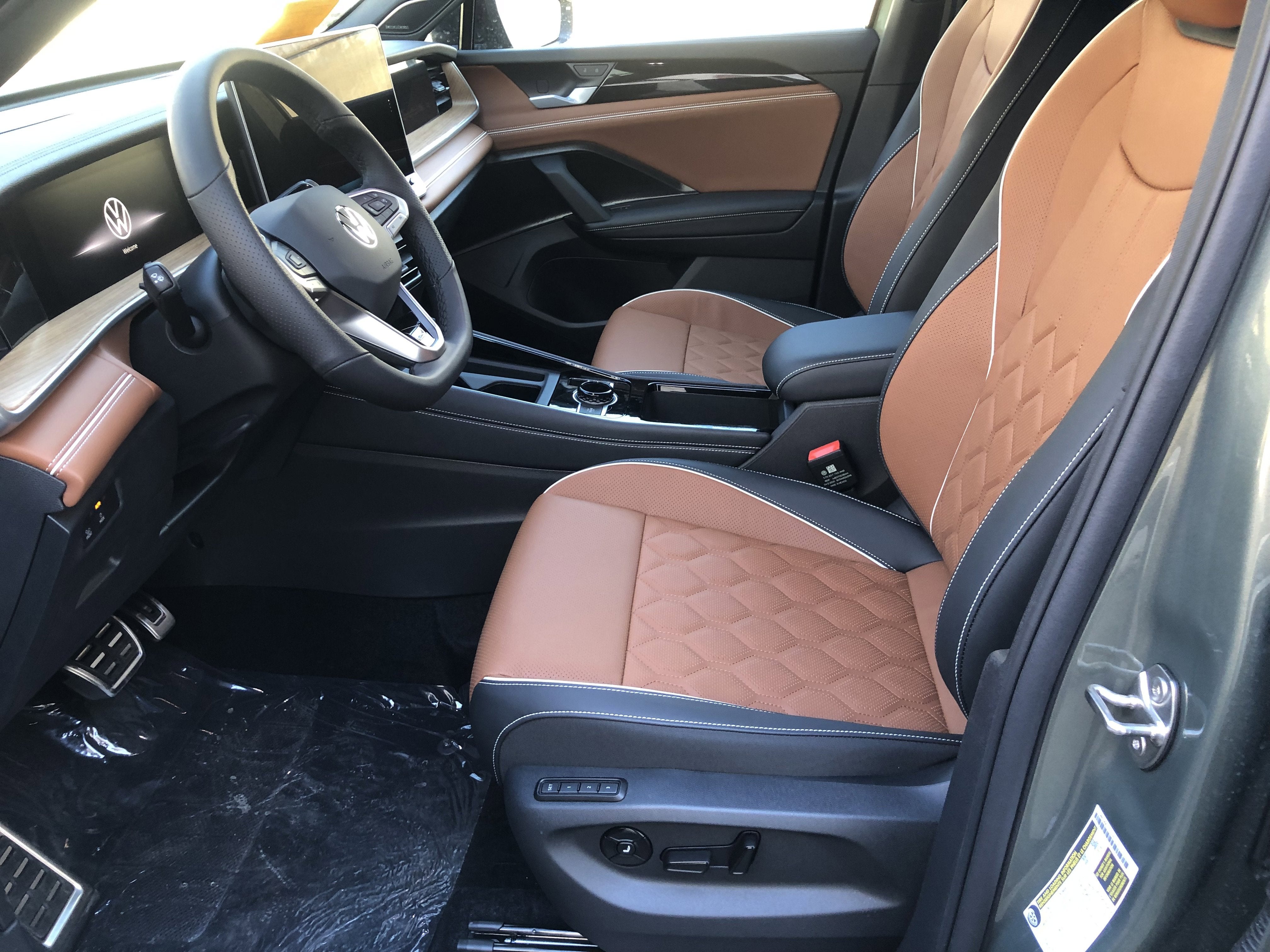 2026 Volkswagen Tiguan SEL R-Line Turbo